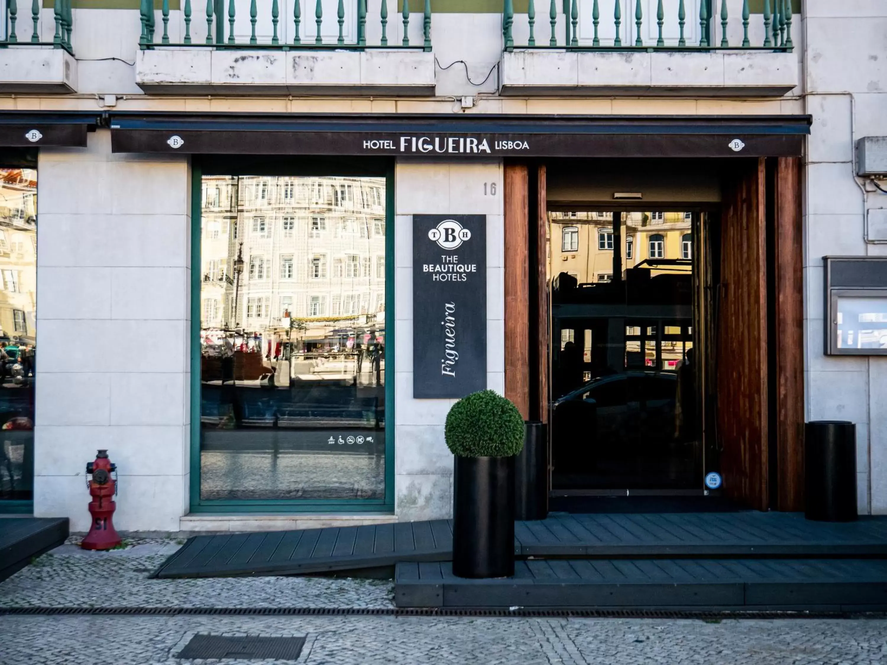 Facade/entrance in Figueira by The Beautique Hotels