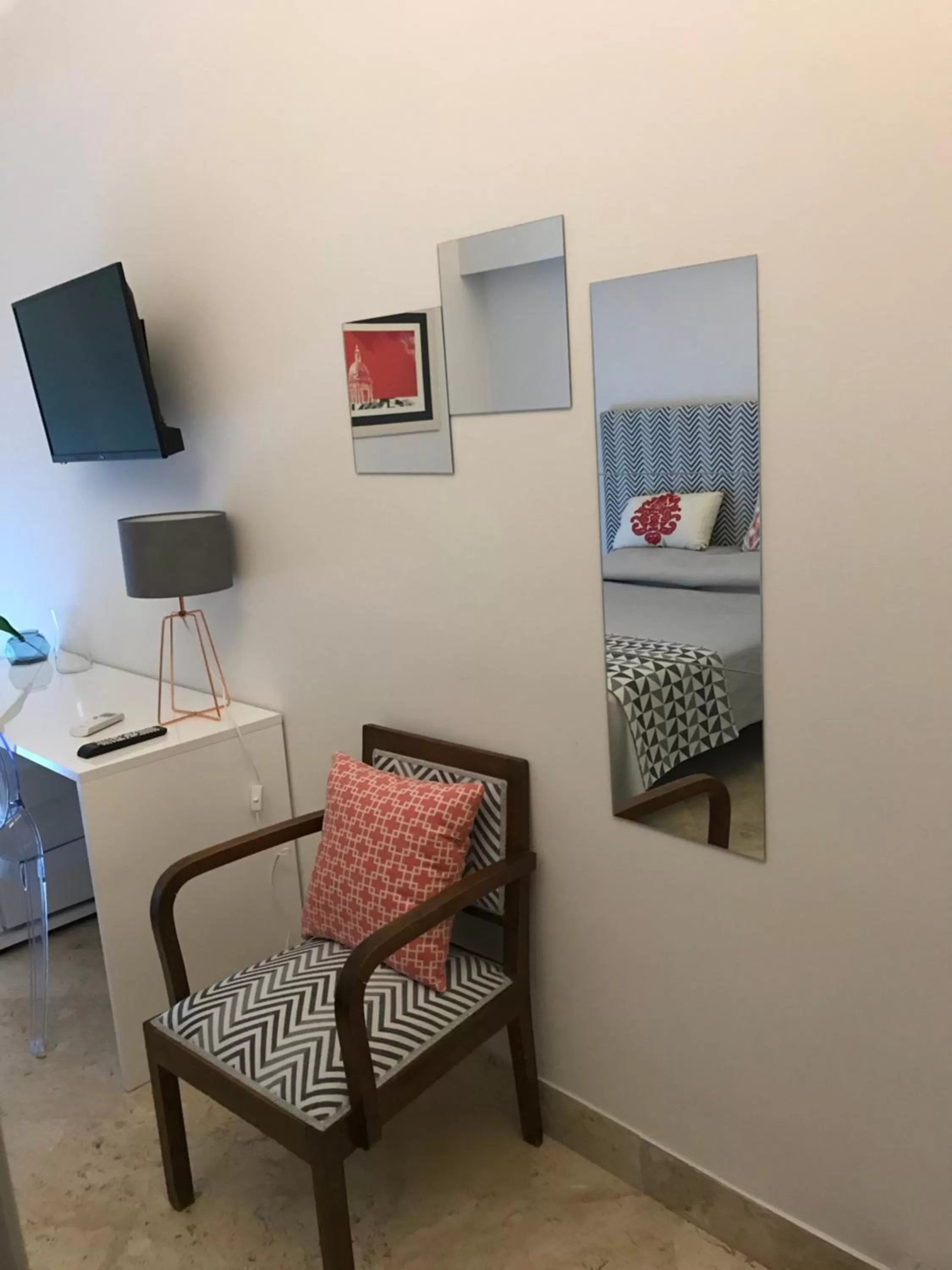 Decorative detail in B&B Questa casa non e'un albergo