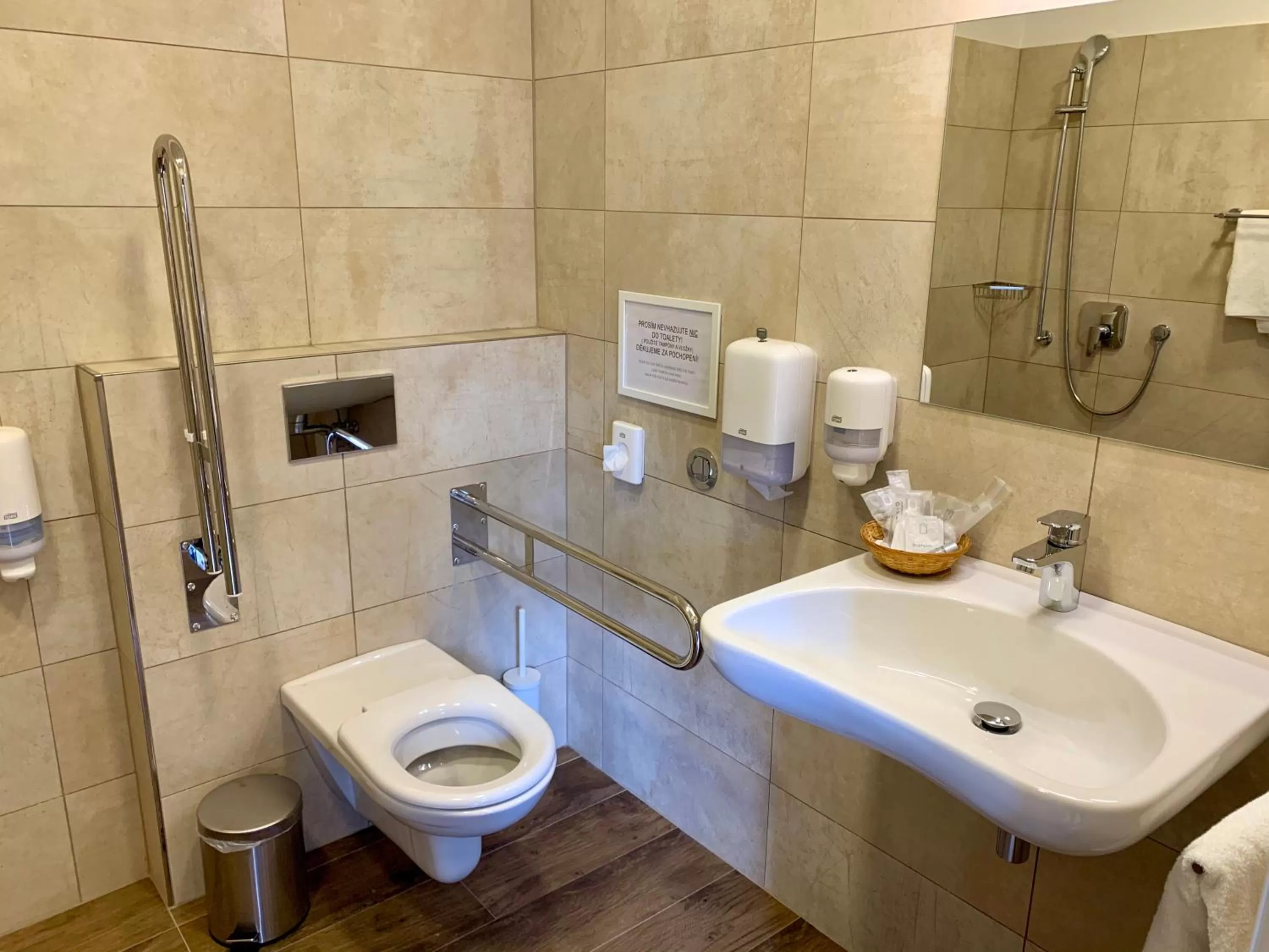 Toilet in Hotel Dvur Hoffmeister