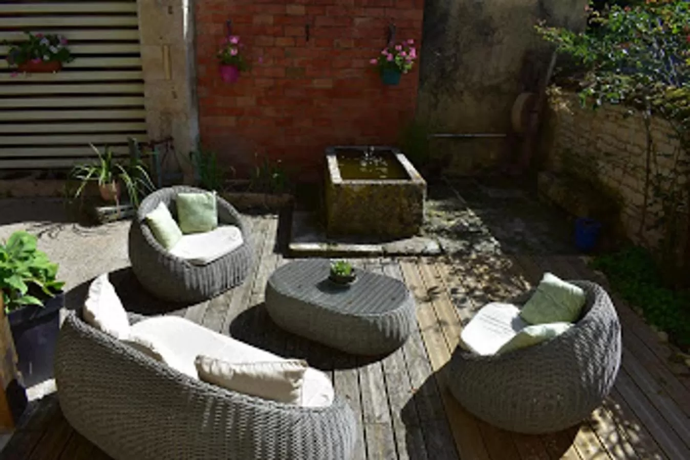 Property building in Le Logis de la Venise Verte