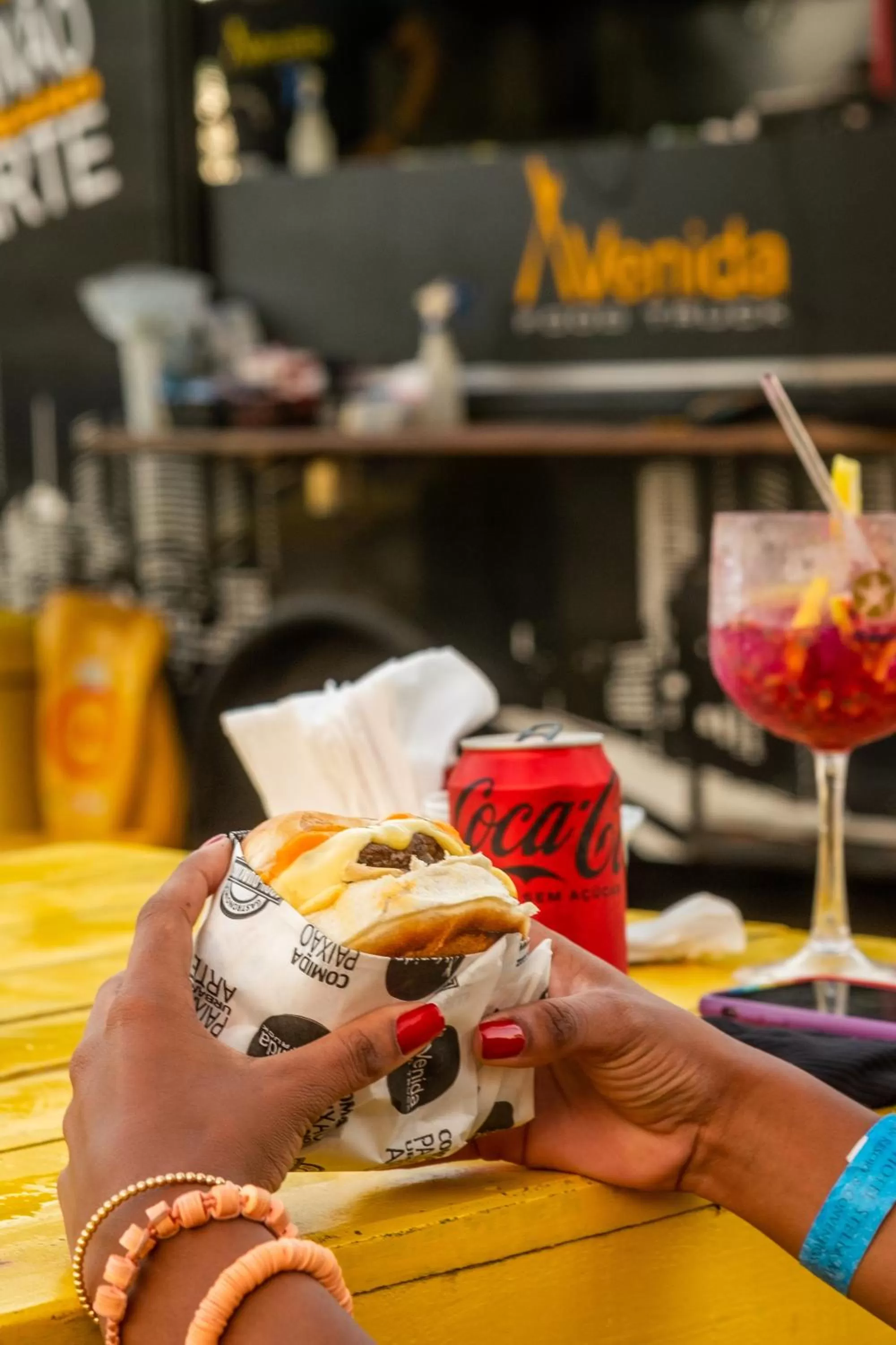 Food and drinks in Gran Hotel Stella Maris Urban Resort & Conventions