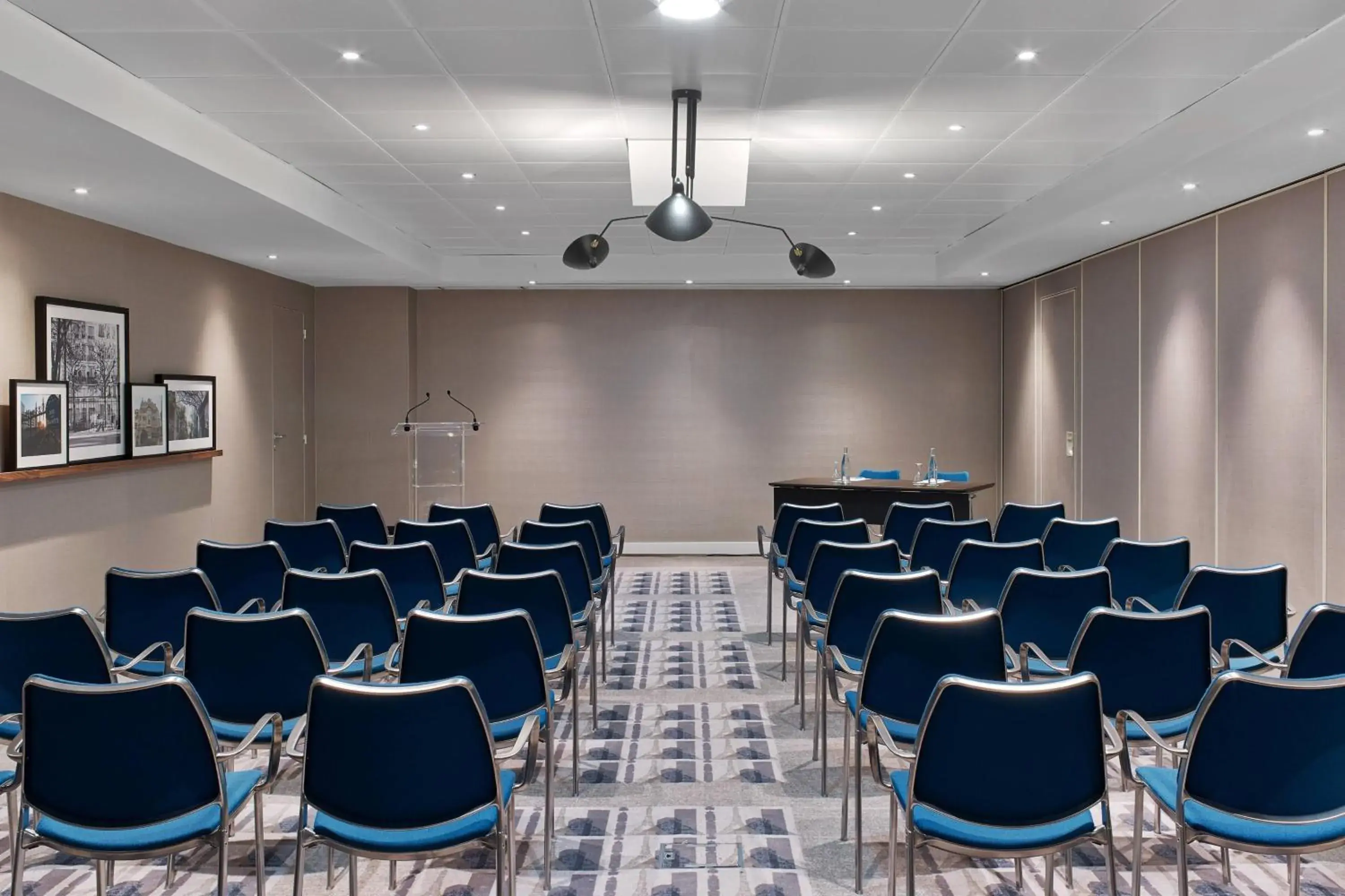 Meeting/conference room in Le Meridien Etoile