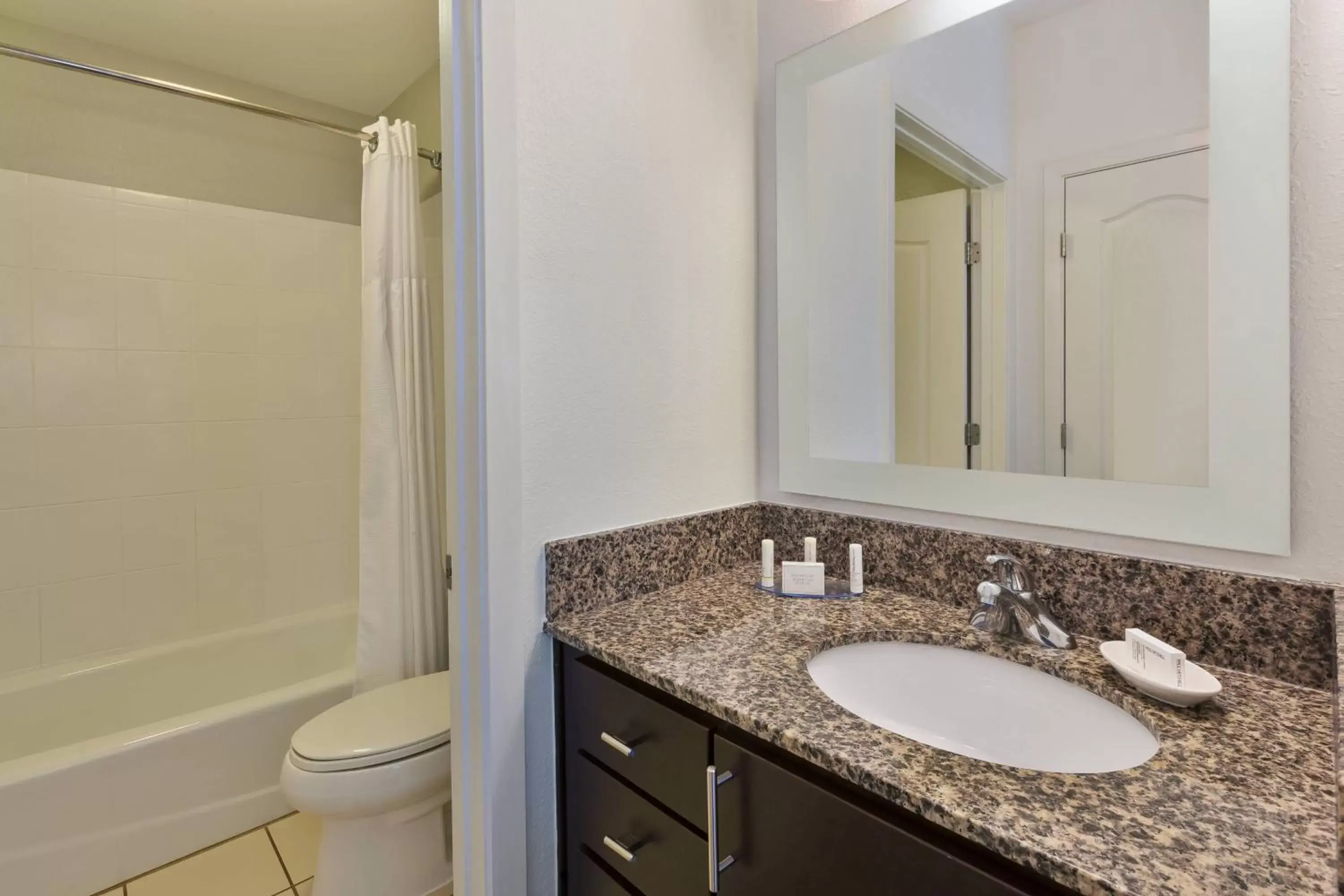 Bathroom in TownePlace Suites by Marriott Nashville Airport