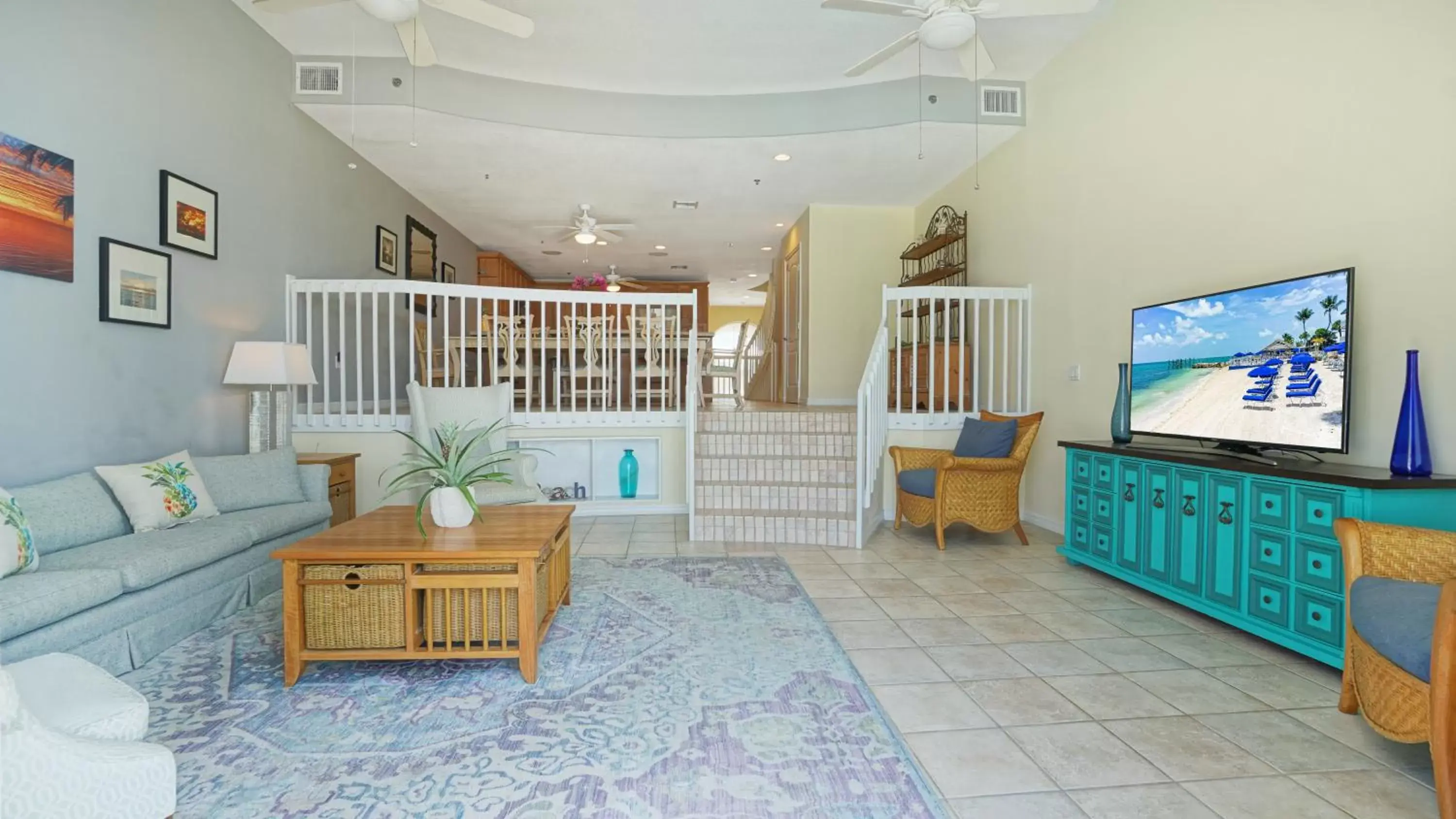 Living room, Lobby/Reception in Glunz Ocean Beach Hotel and Resort