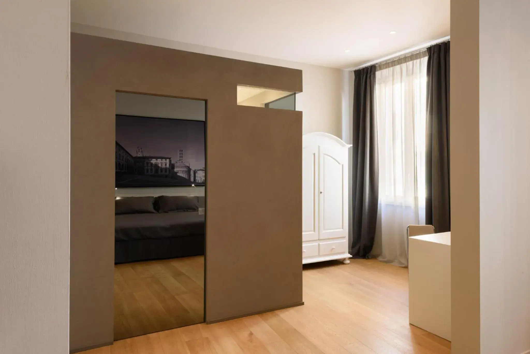 TV/Entertainment Center in Palazzo Vasarri - Luxury design suites
