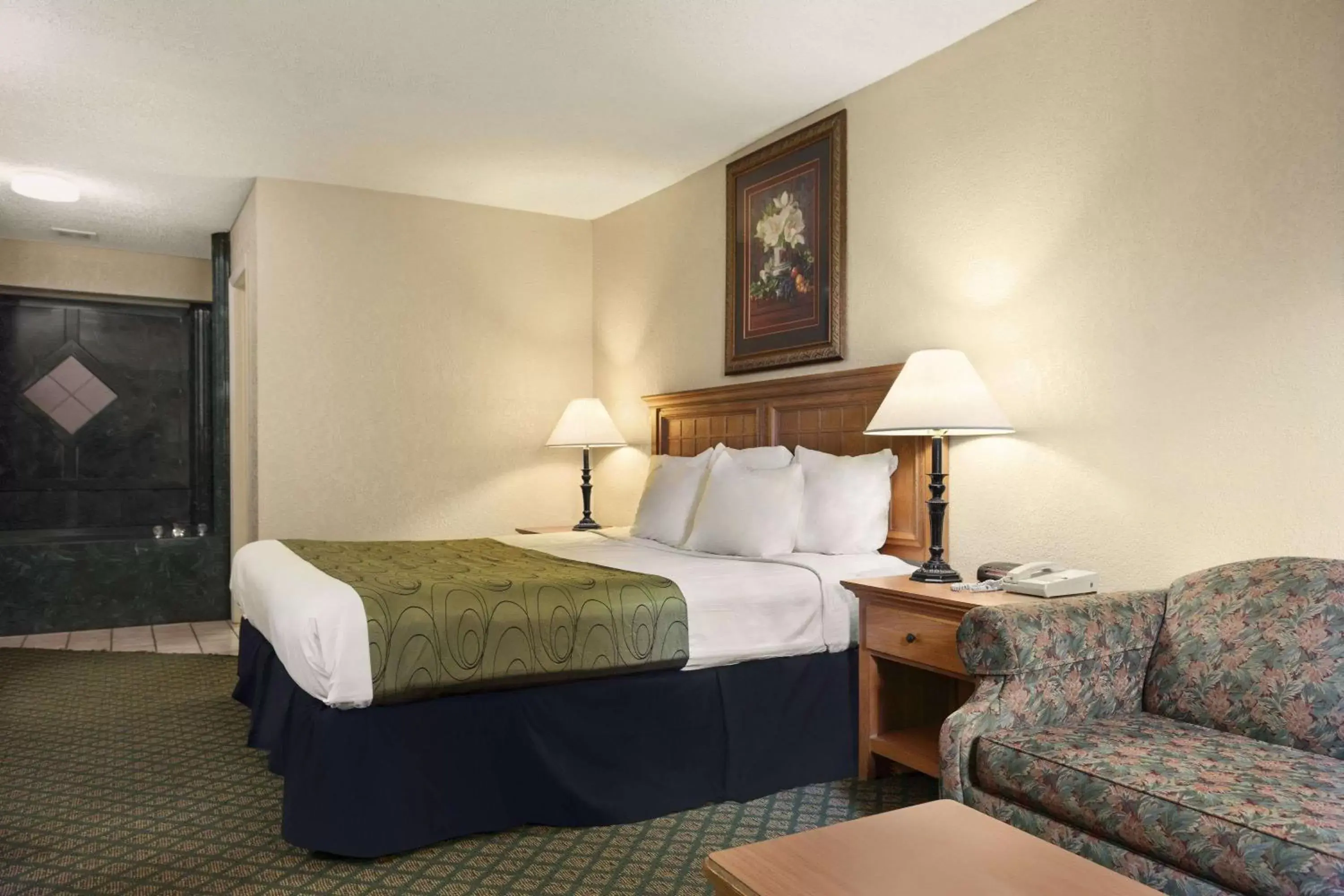 Photo of the whole room, Bed in Days Inn & Suites by Wyndham Stuttgart