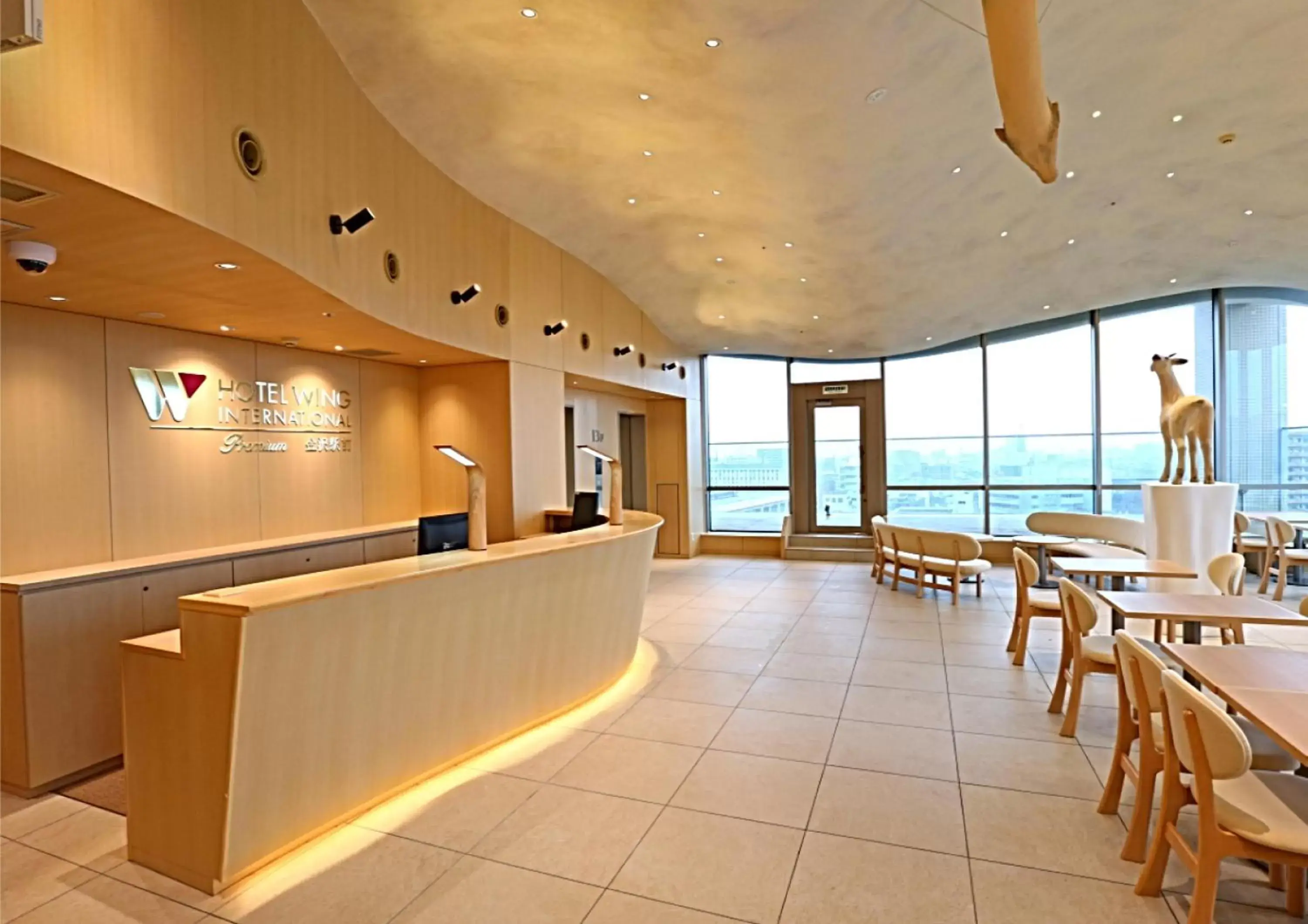 Lobby or reception in Hotel Wing International Premium Kanazawa Ekimae