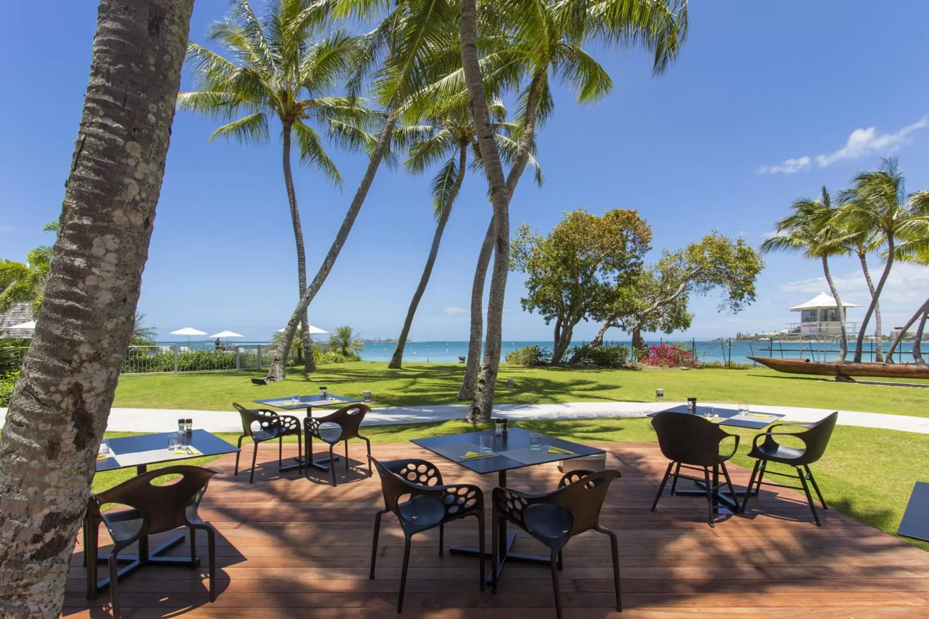 Patio, Restaurant/Places to Eat in Chateau Royal Beach Resort & Spa, Noumea