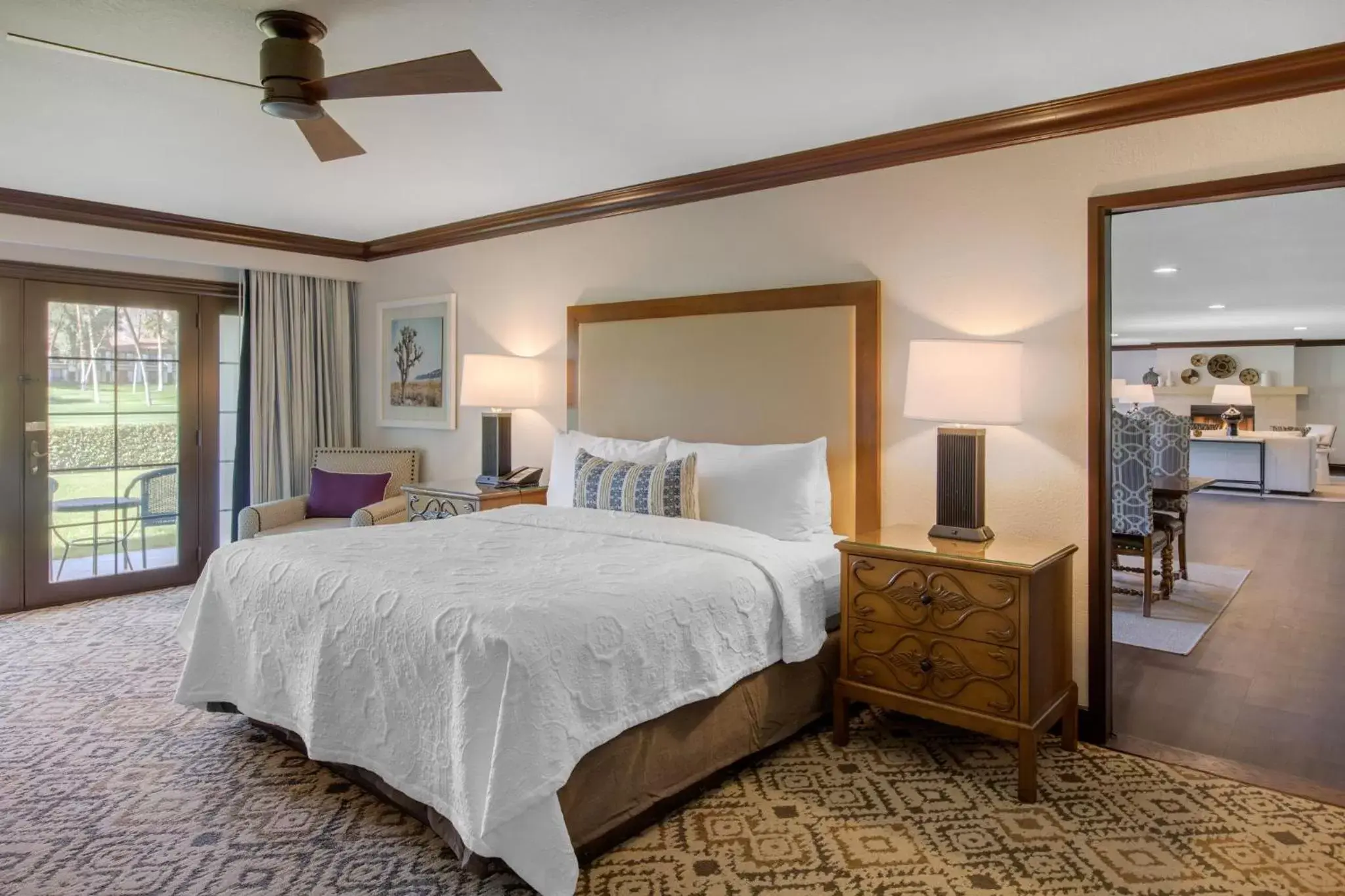 Photo of the whole room, Bed in Omni Rancho Las Palmas Resort & Spa