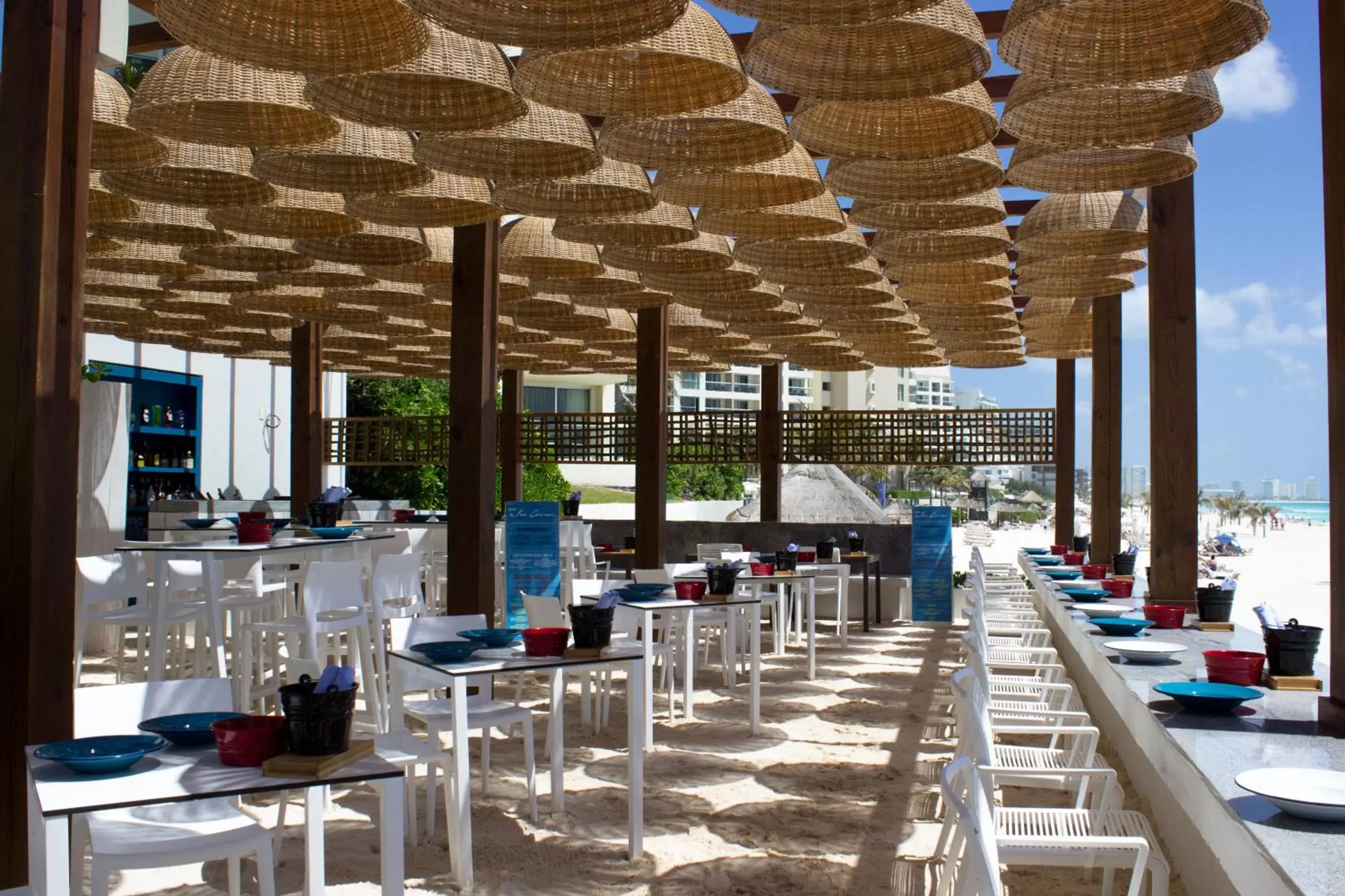 Restaurant/Places to Eat in Live Aqua Beach Resort Cancun