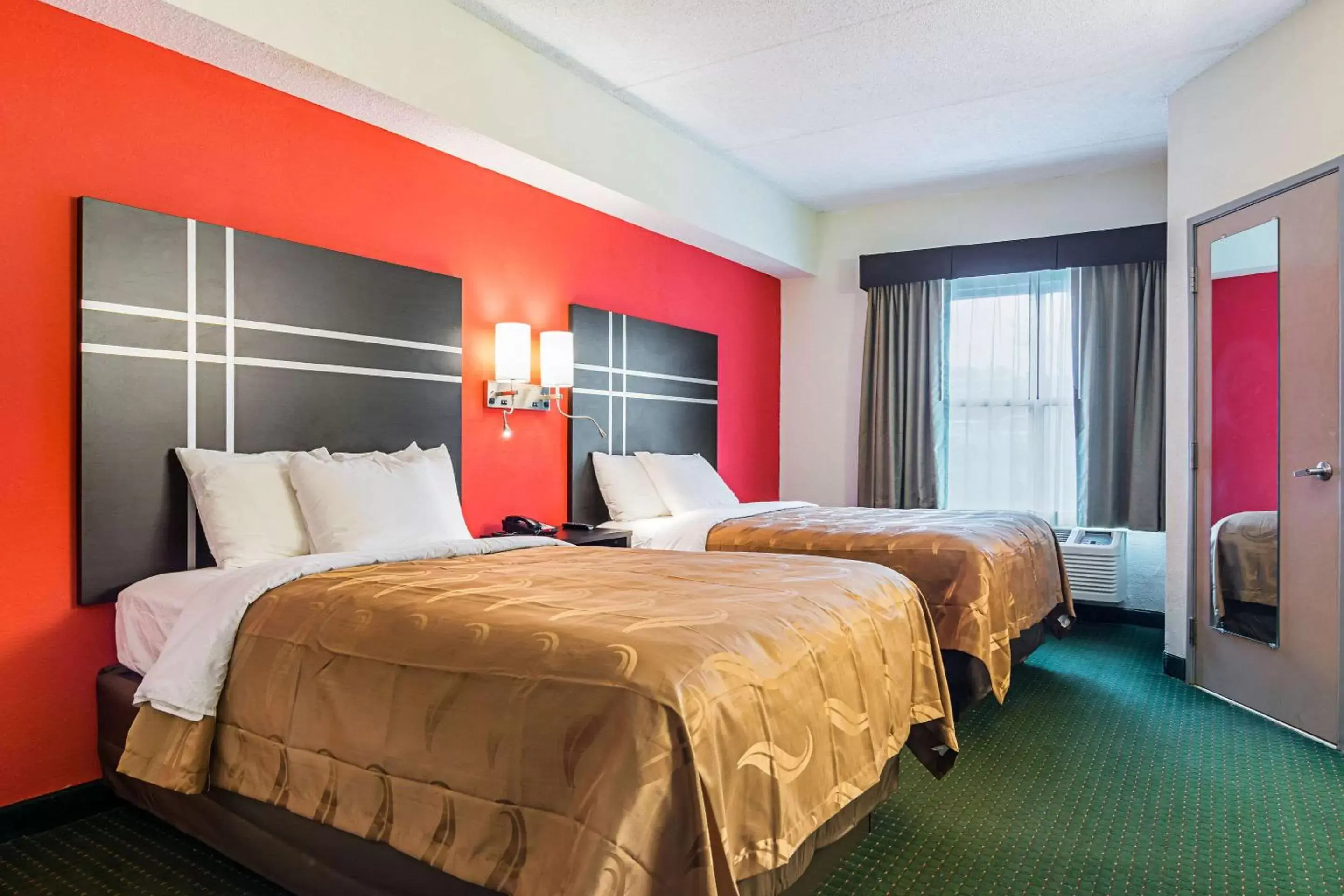 Suite with Two Double Beds - Non-Smoking in Quality Suites Atlanta Airport East