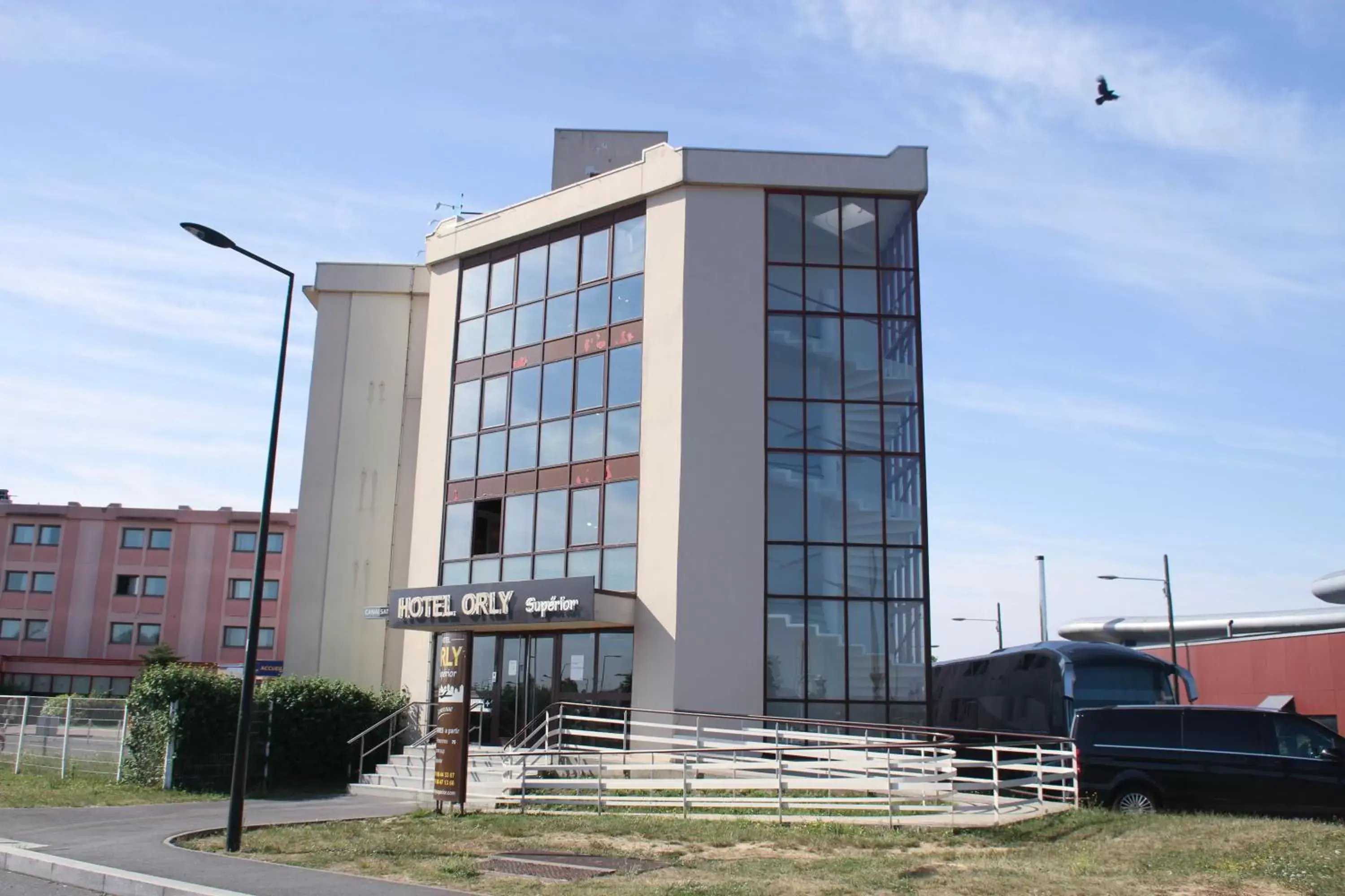 Property Building in Orly Superior Hotel