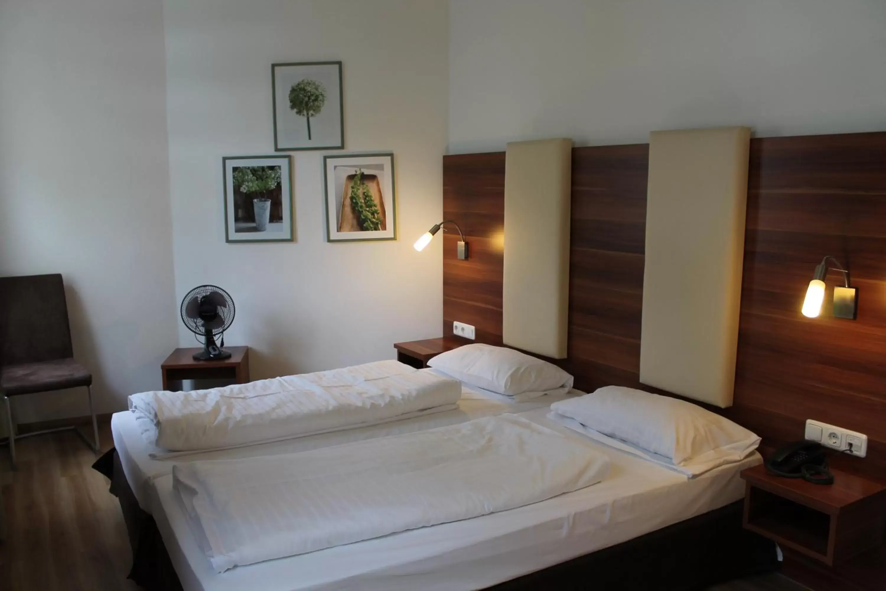 Bedroom, Bed in Hotel am Viktualienmarkt