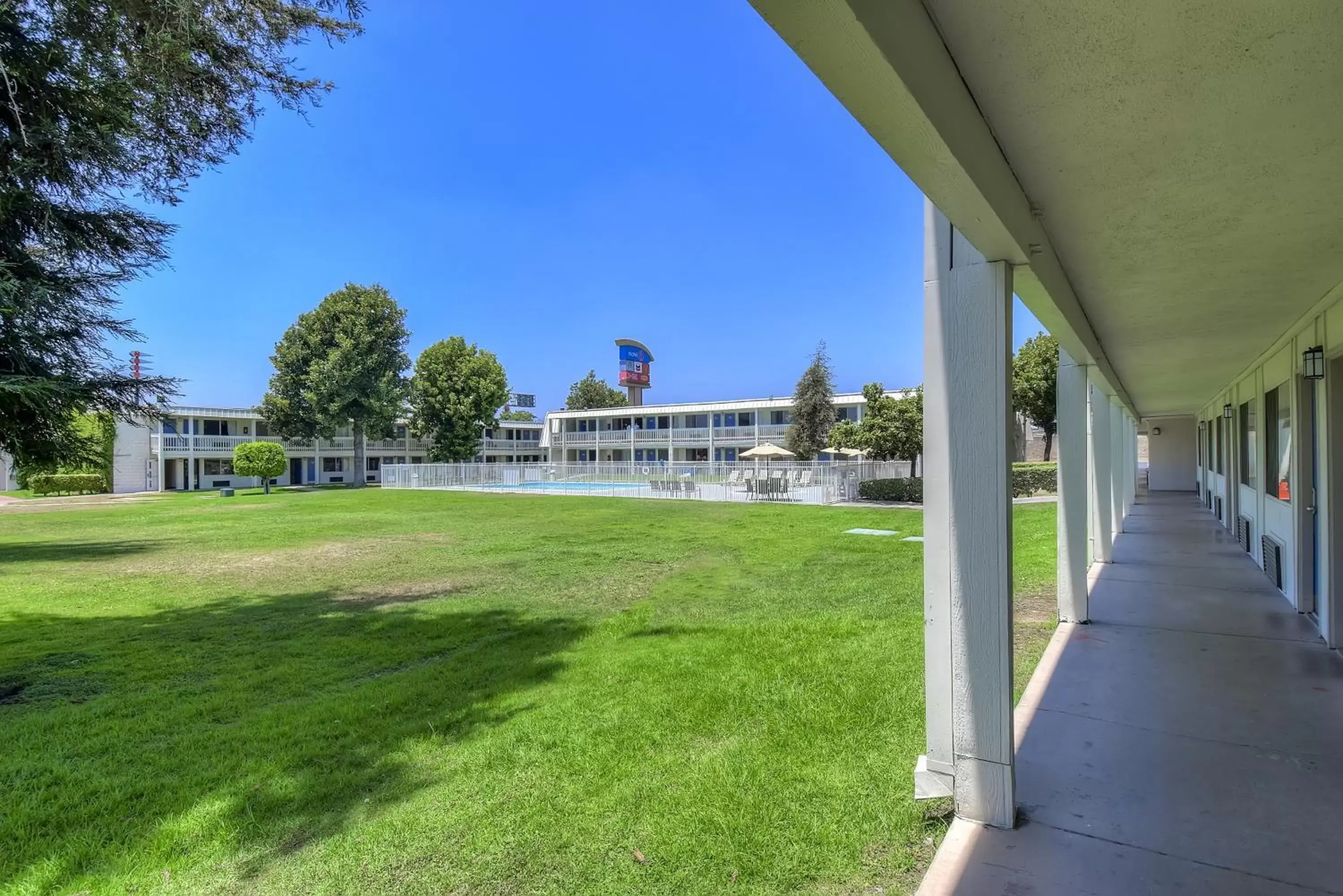 Property building, Garden in Motel 6-Claremont, CA