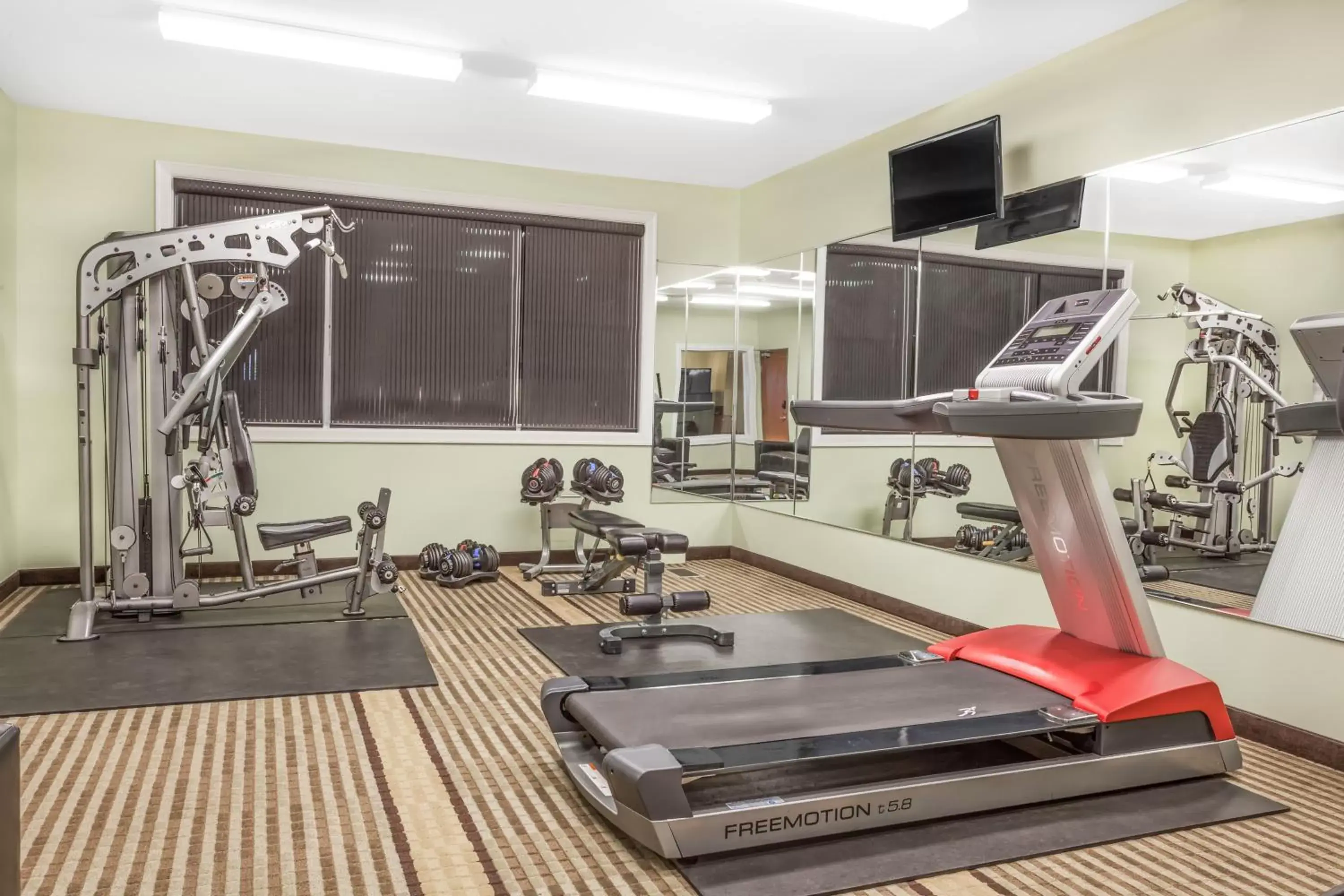 Sports, Fitness Center/Facilities in Ramada by Wyndham Carlyle