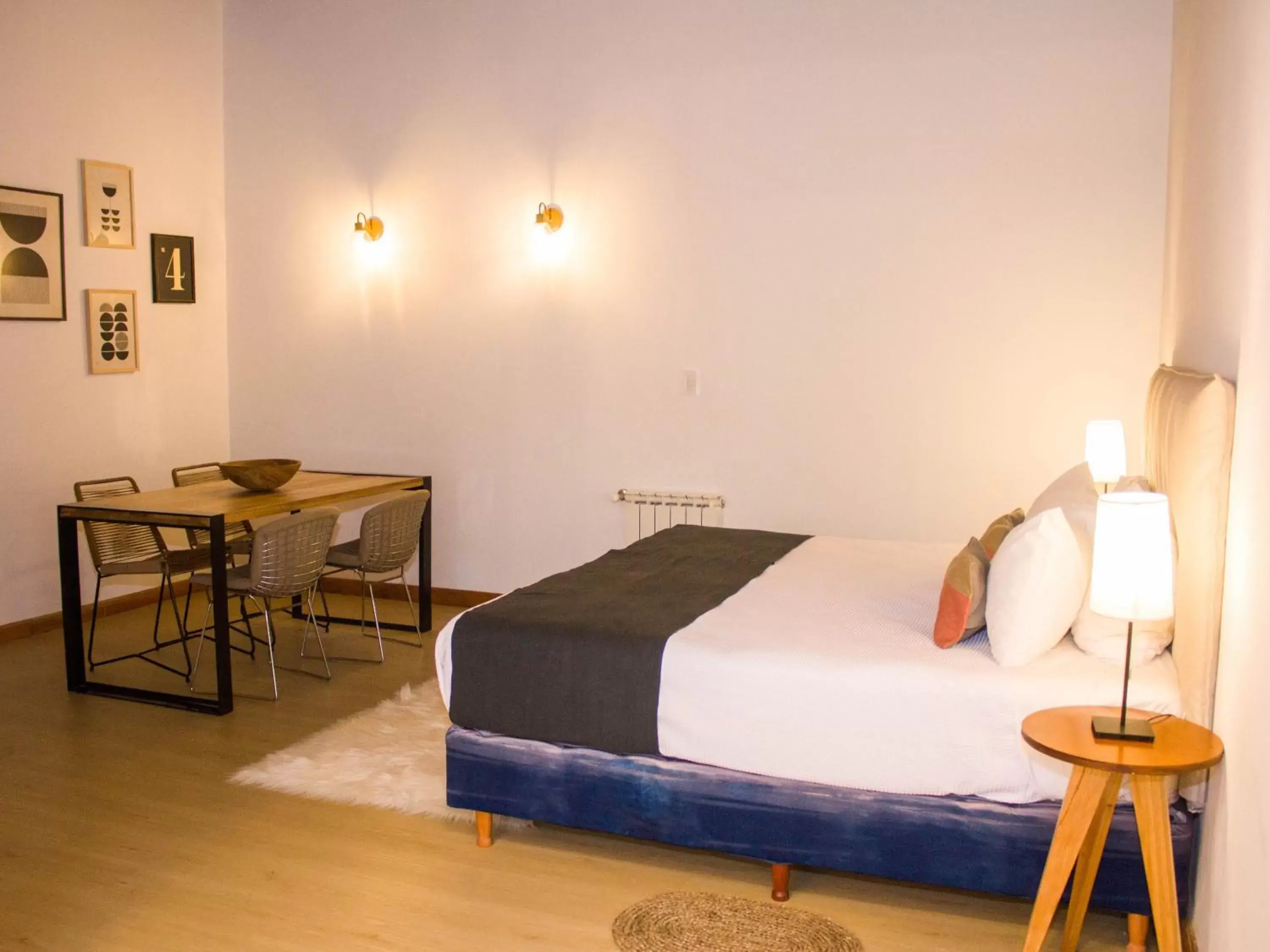 Double Room with Private External Bathroom in My Pod House Double Room with Private External Bathroom in My Pod House