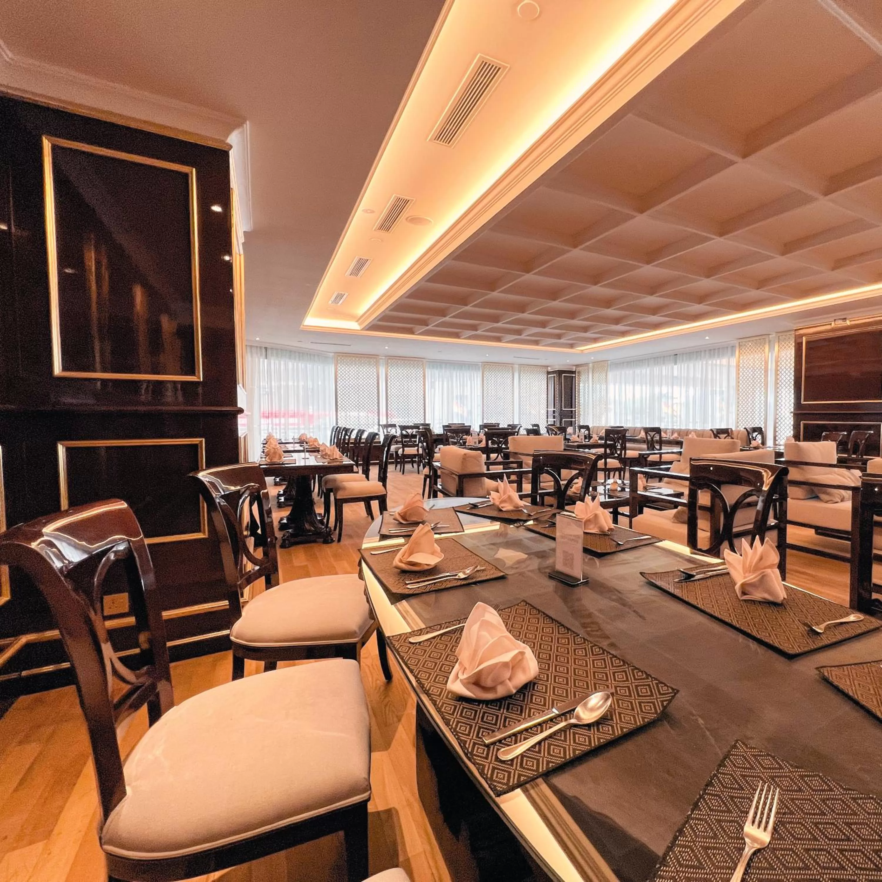 Puteri Wing - Riverside Majestic Hotel