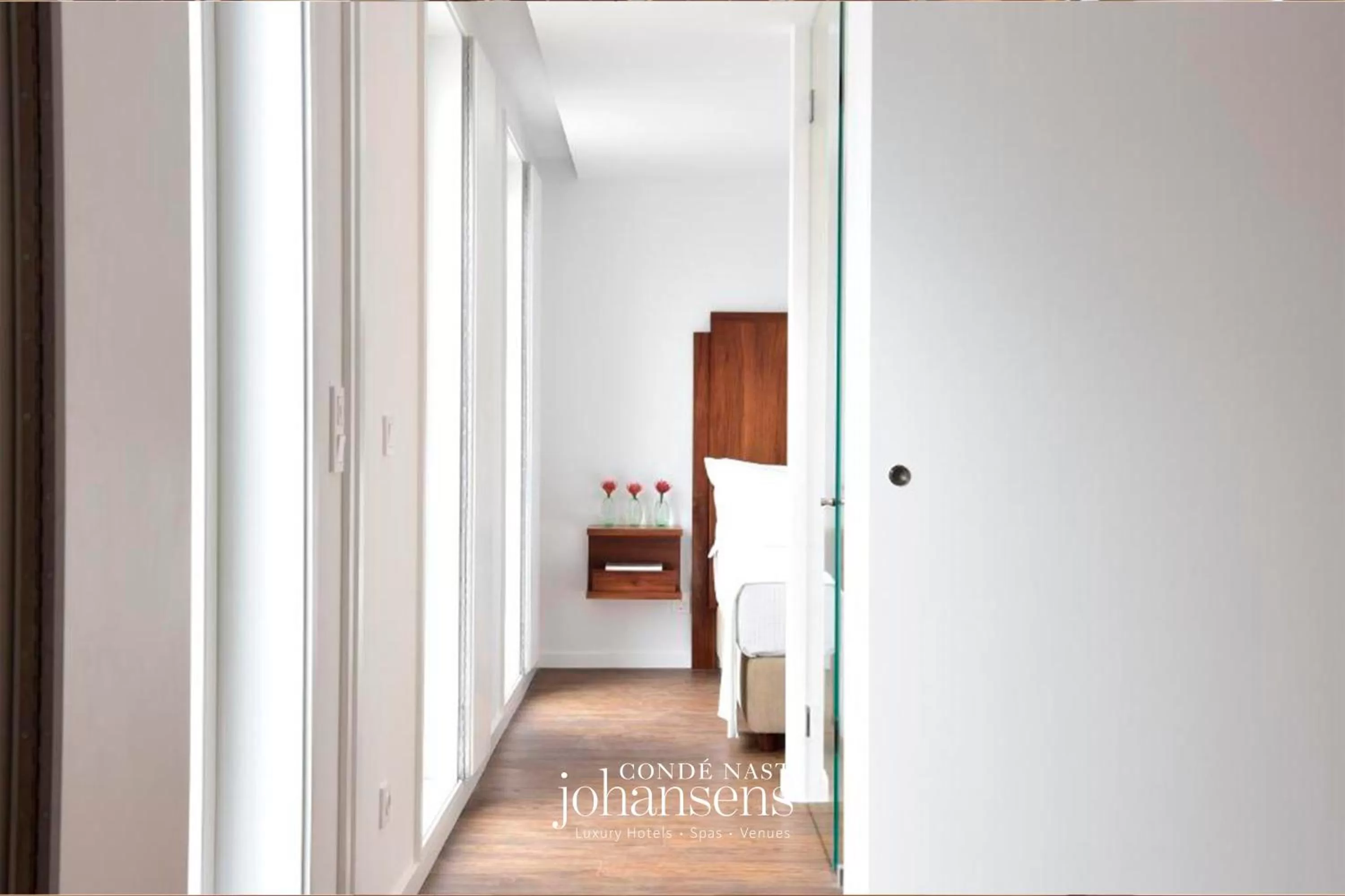 Bedroom, Bed in Casa Melo Alvim - by Unlock Hotels