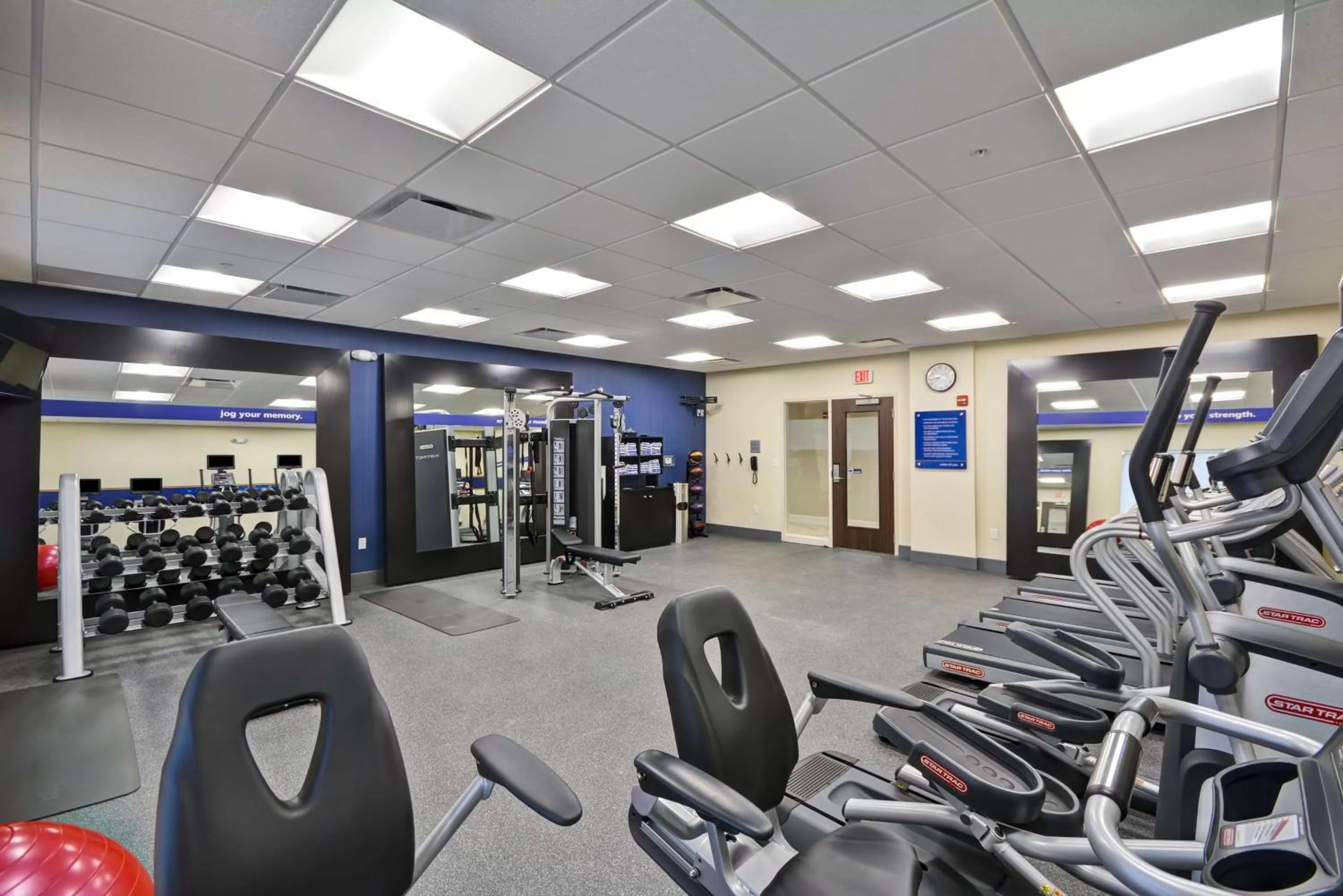 Fitness centre/facilities in Hampton Inn Livonia Detroit