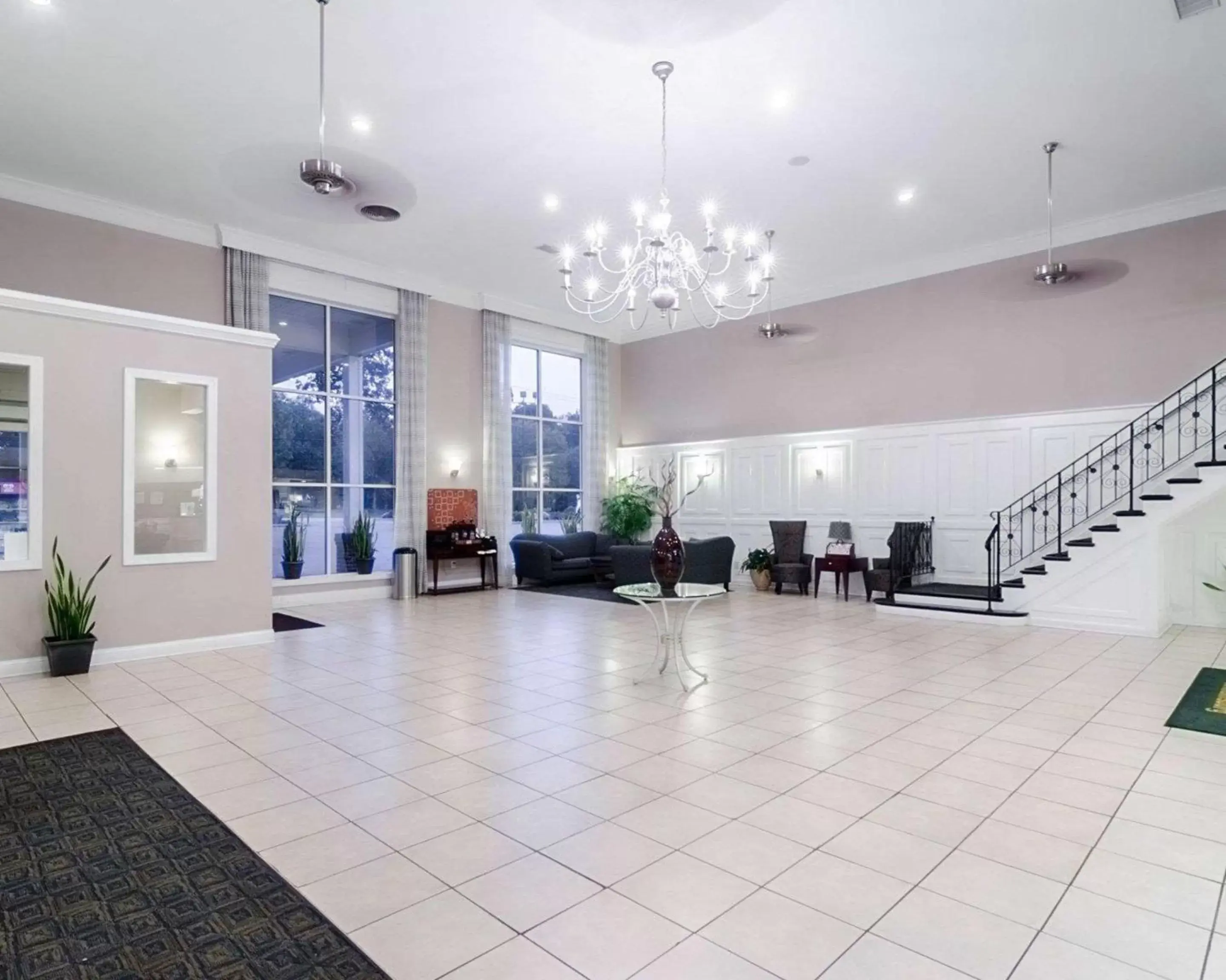 Lobby or reception in Rodeway Inn & Suites Williamsburg Central