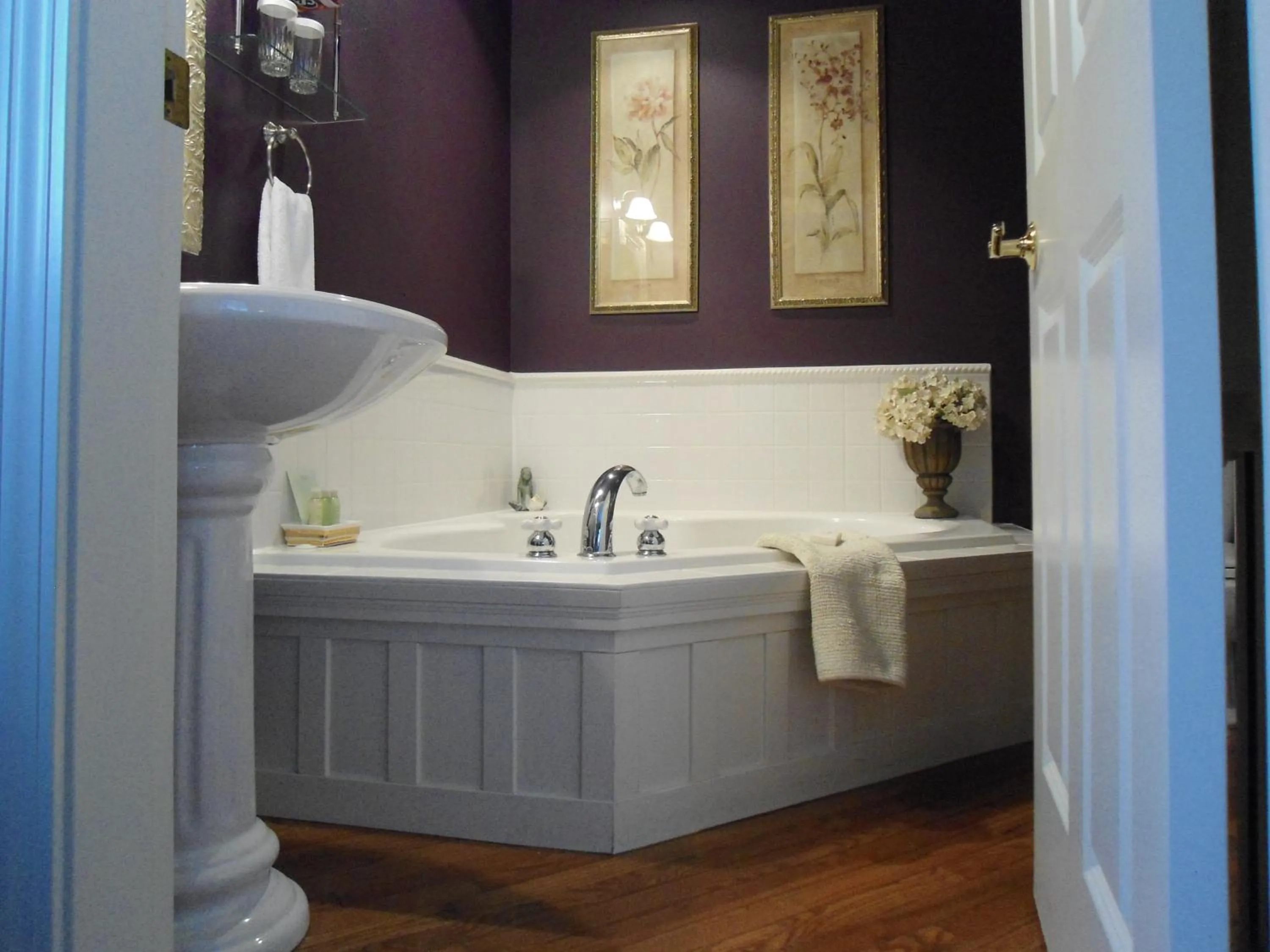 Bathroom in The Beacon Inn at Sidney