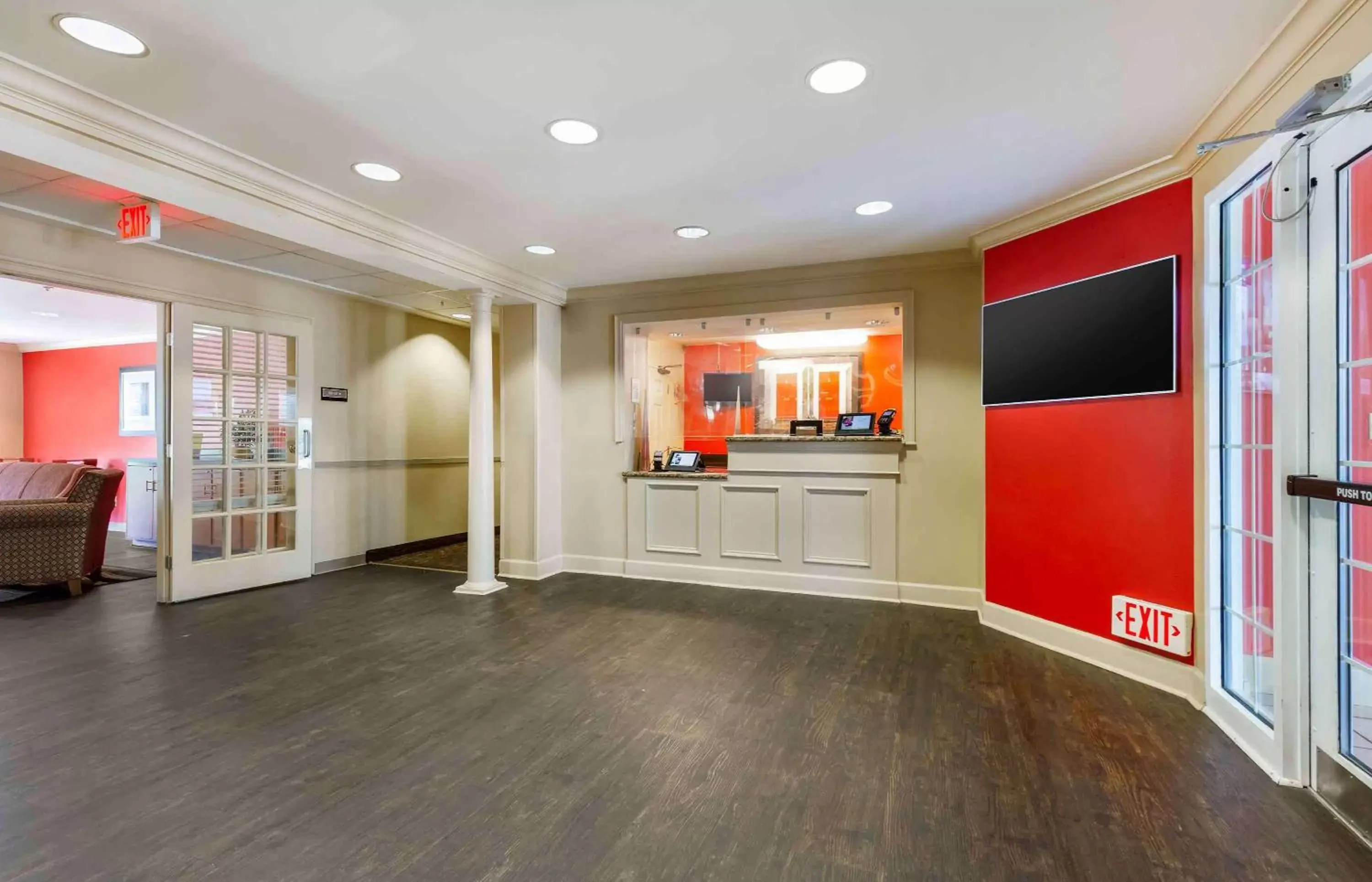 Lobby or reception, Lobby/Reception in Extended Stay America Suites - Washington, D.C. - Gaithersburg - South