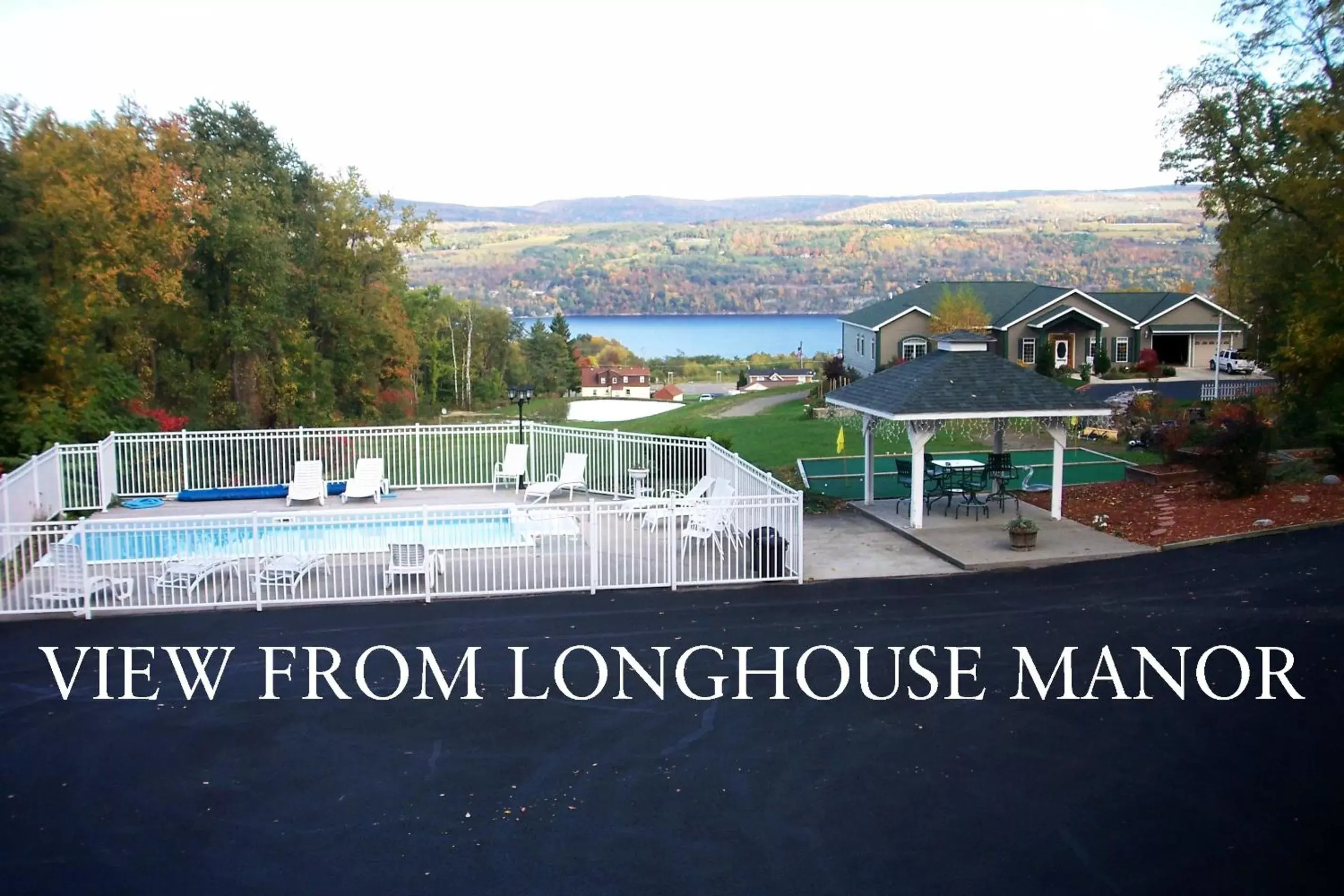 Swimming pool, Pool View in Longhouse Manor B&B