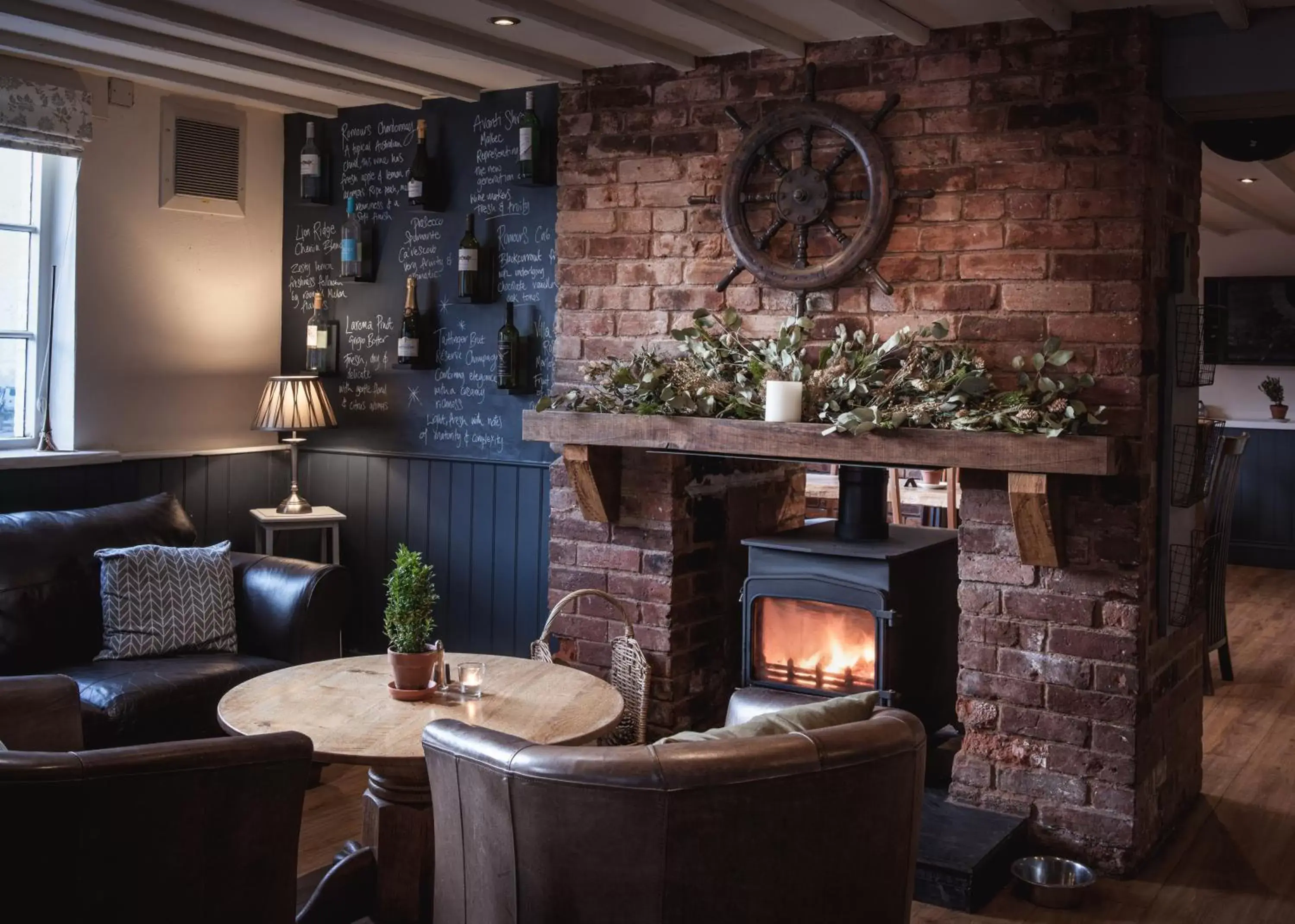 Seating area, Lounge/Bar in The Kings Arms Otterton