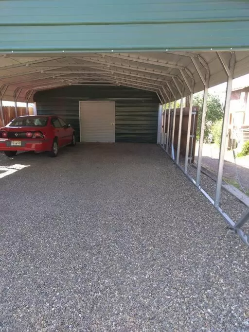 Parking in Quiet upstairs studio close to town 420 friendly