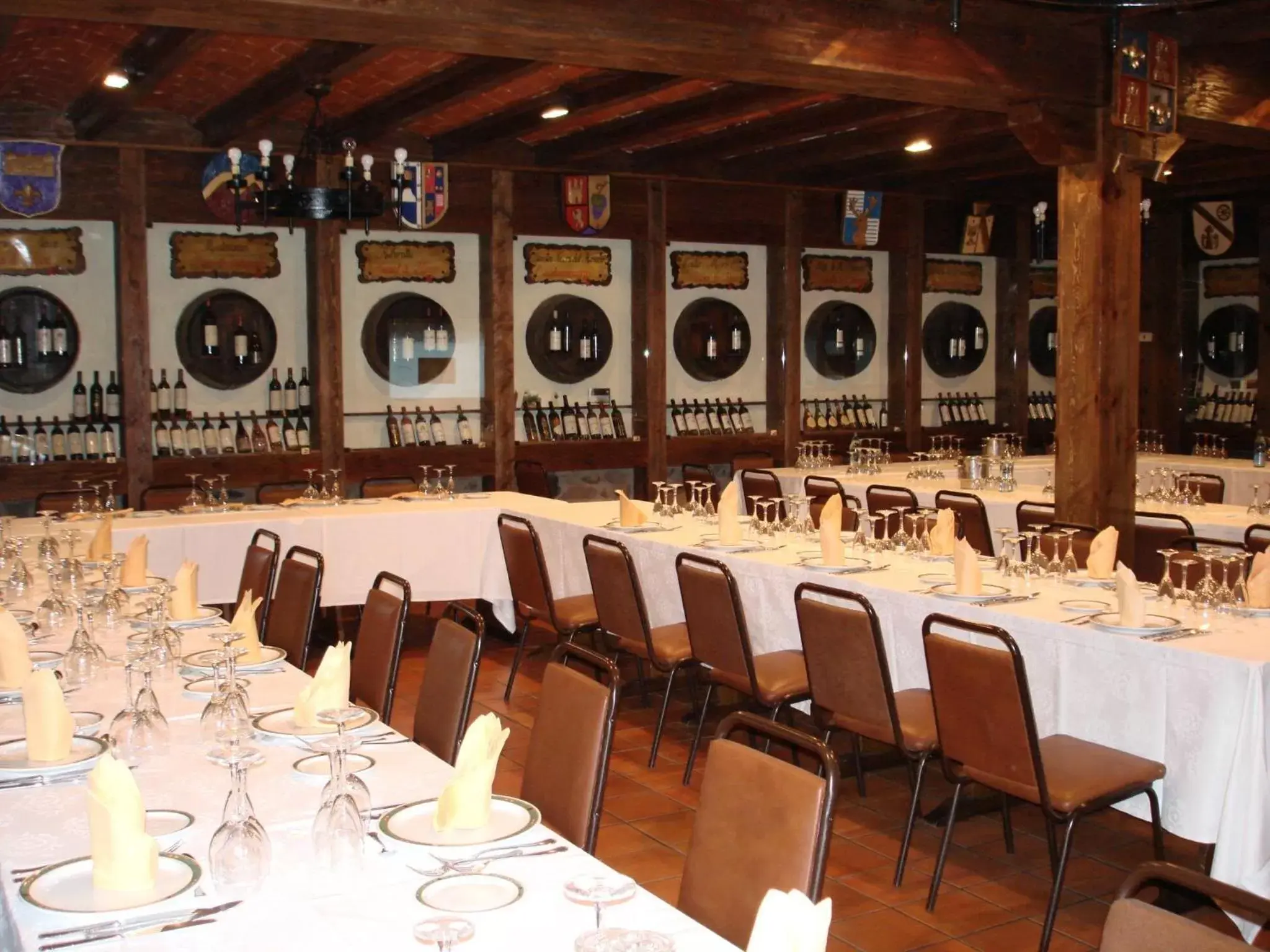 Banquet/Function facilities, Restaurant/Places to Eat in Hotel Tudanca-Aranda II