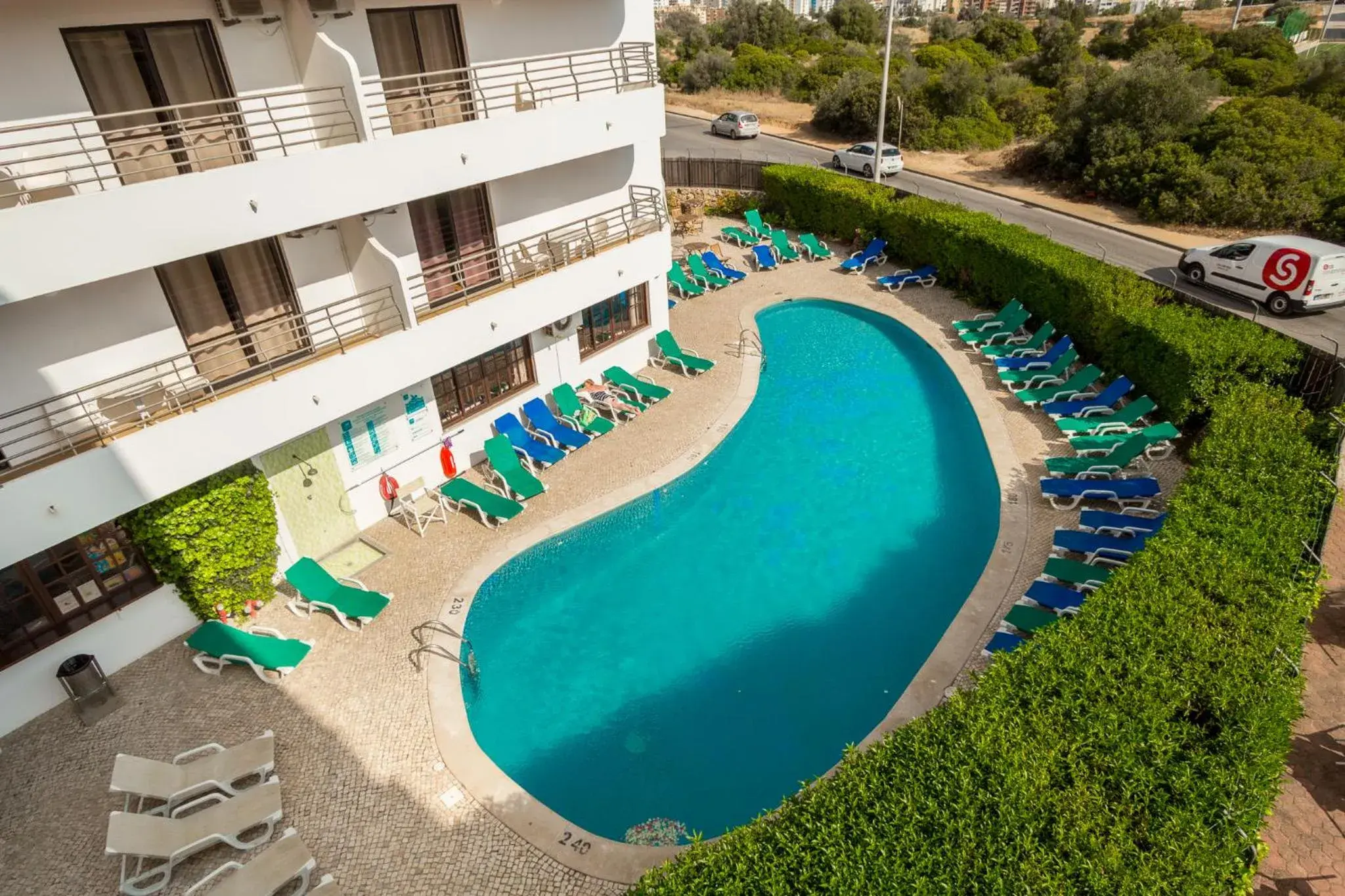 Pool View in Mirachoro Portimao