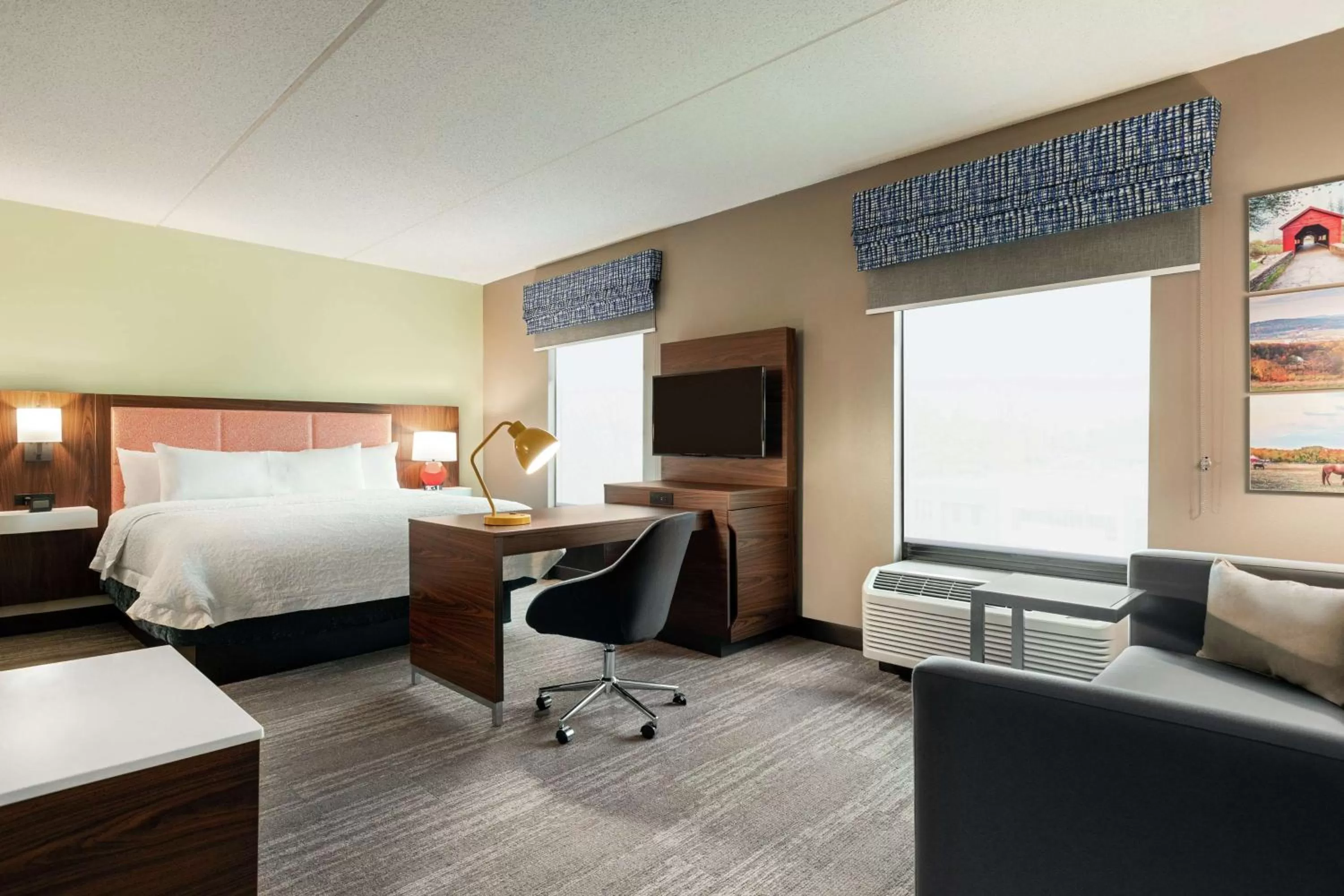 Bedroom, Bed in Hampton Inn & Suites Frederick/Fort Detrick