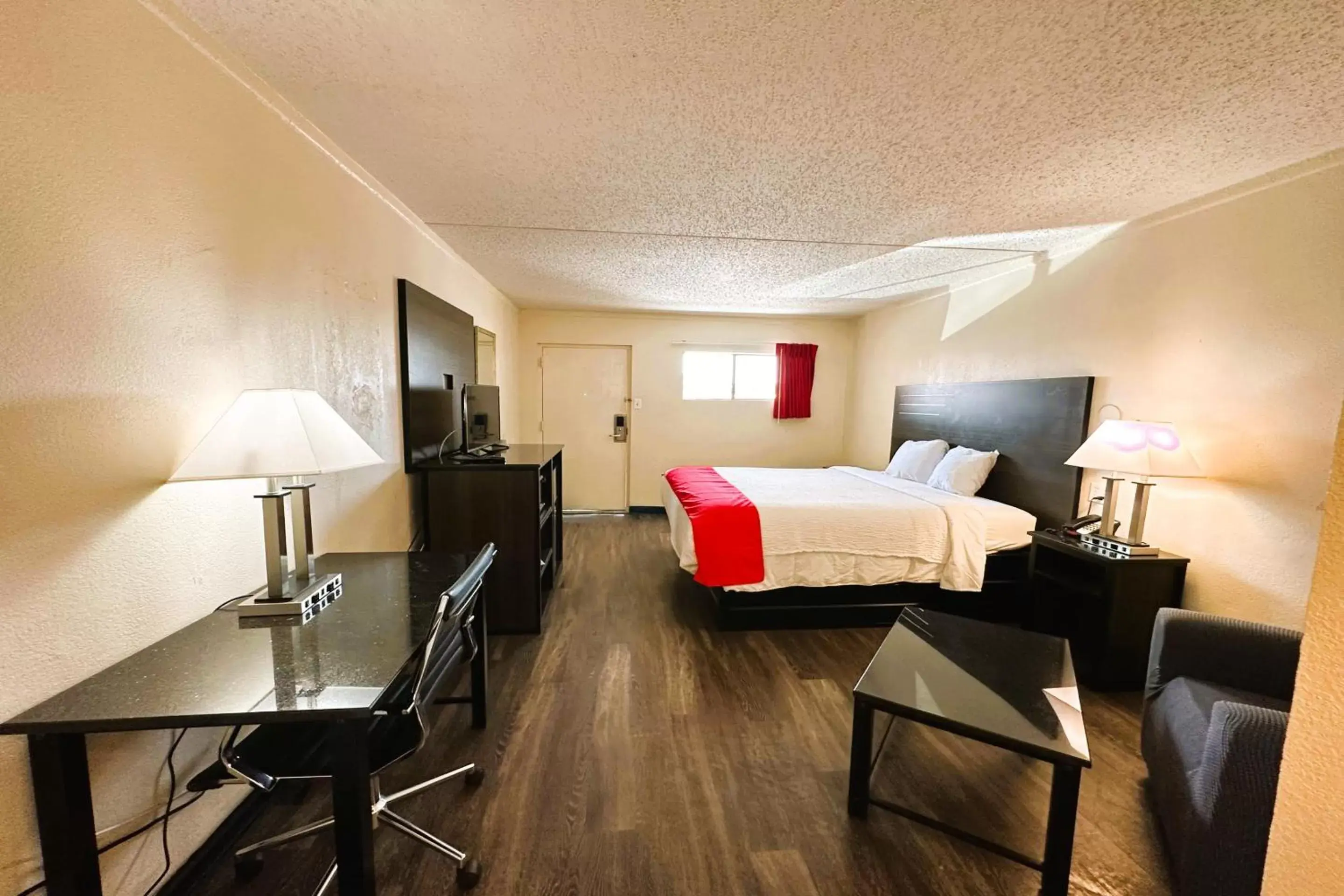 Bedroom in Oyo Hotel San Antonio Lackland AFB Seaworld Hwy 90 W
