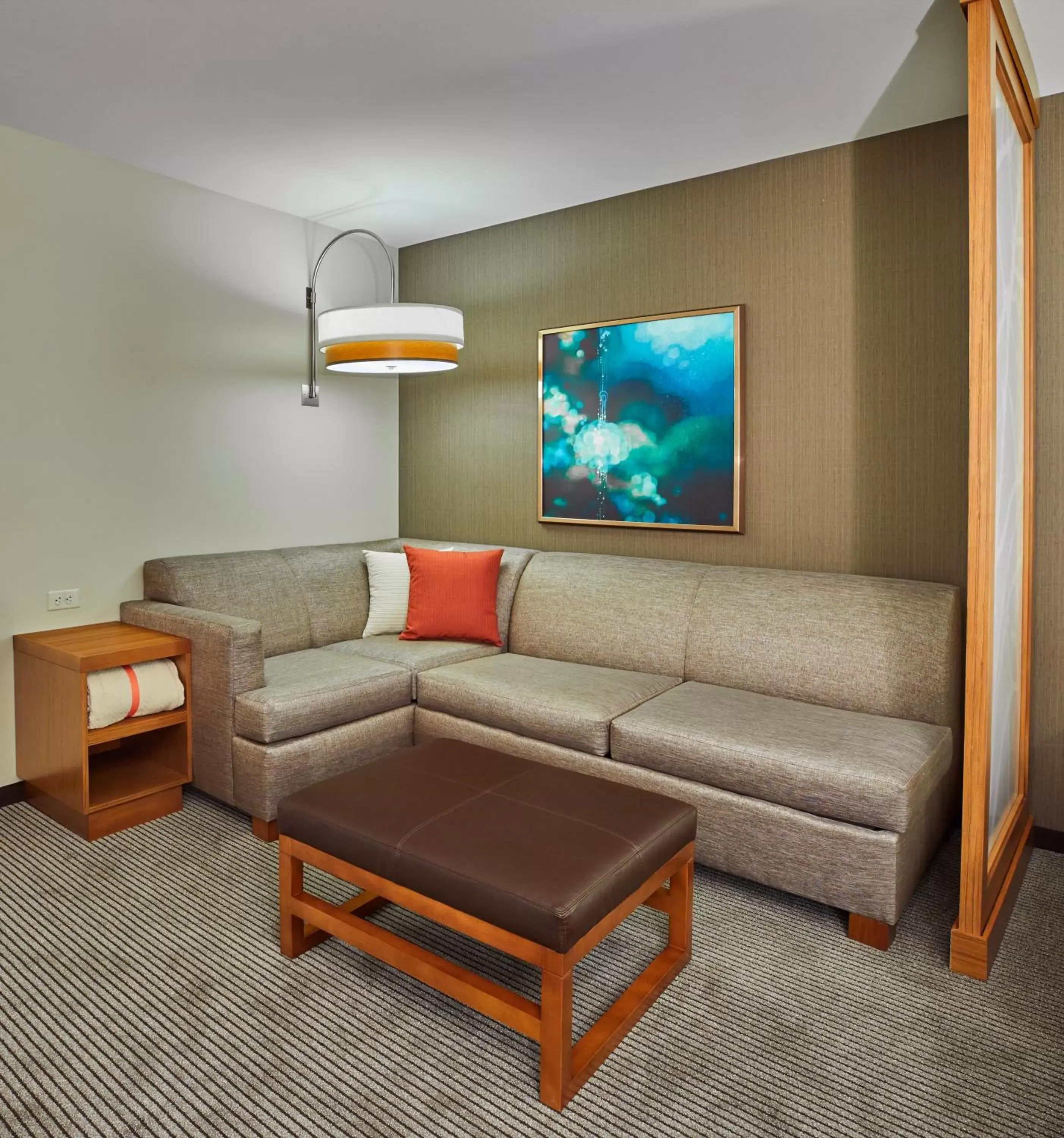 Living room, Seating Area in Hyatt Place Eugene/Oakway Center