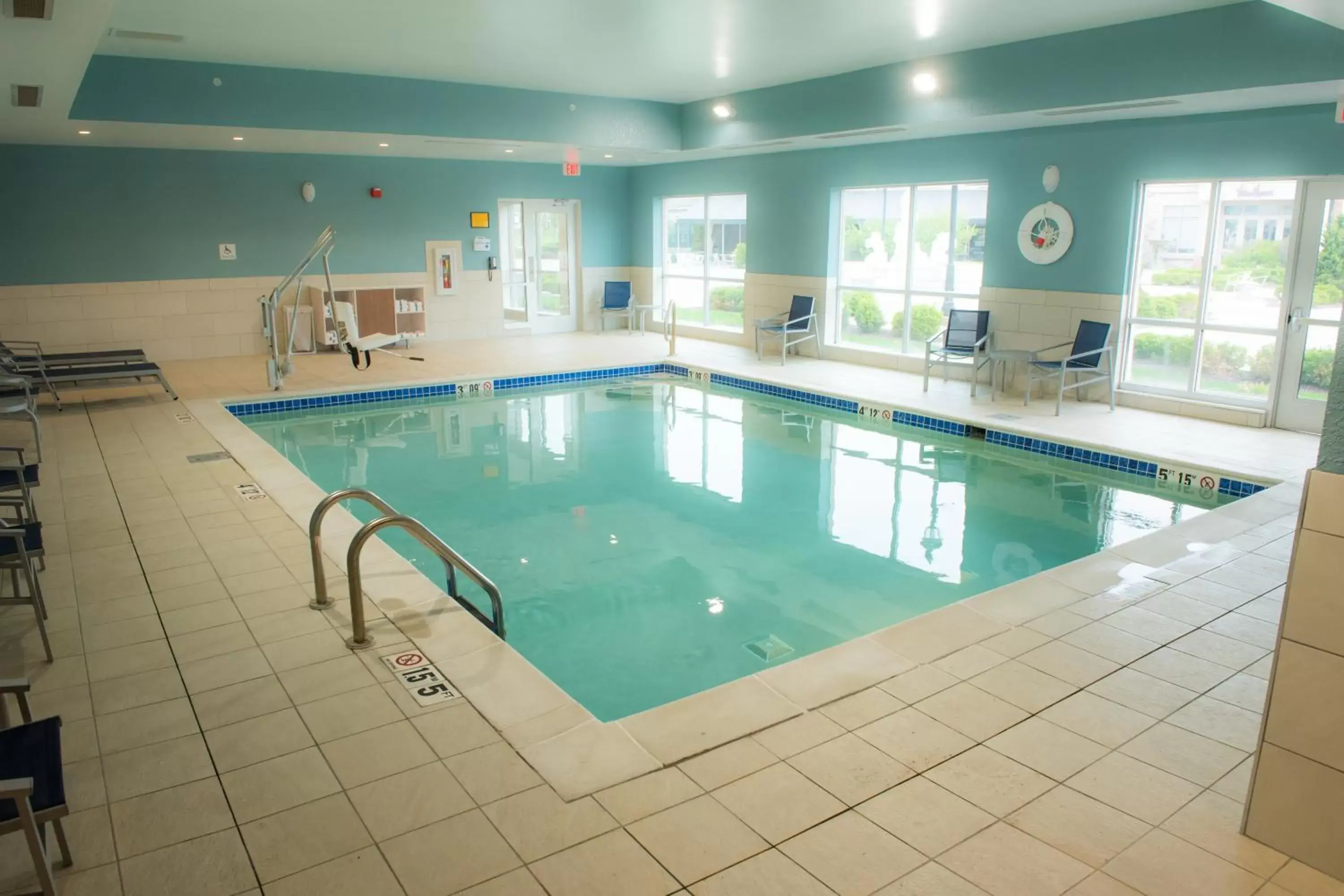 Swimming Pool in Holiday Inn Express & Suites - Louisville N - Jeffersonville, an IHG Hotel