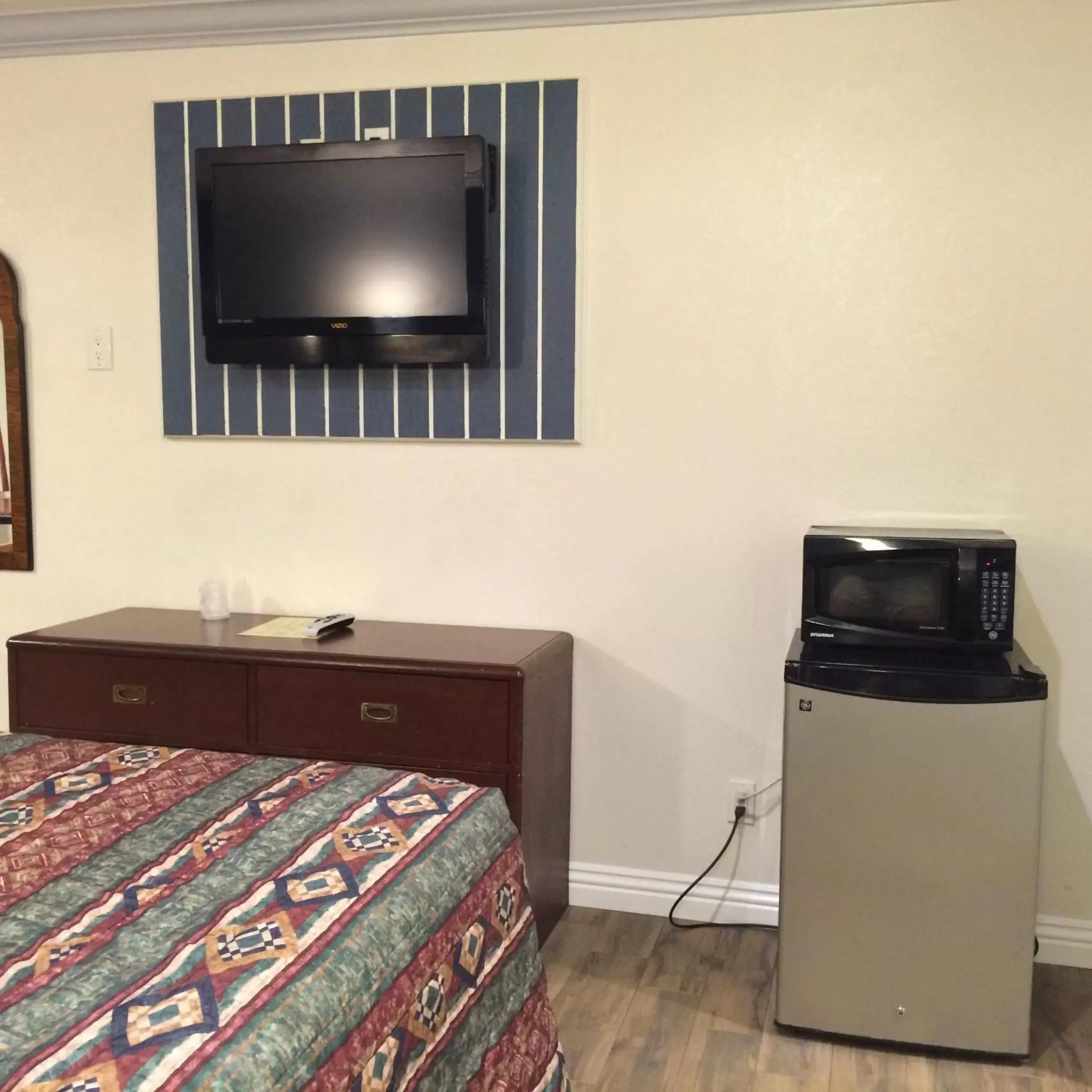 TV/Entertainment Center in Royal Inn