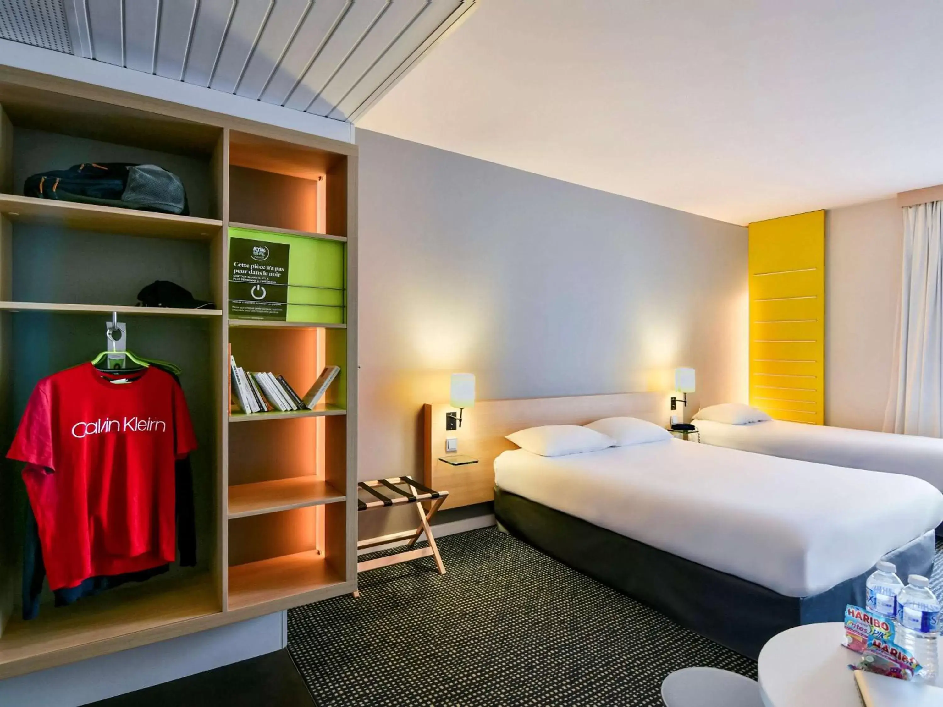 Photo of the whole room in ibis Styles Nantes Reze Aéroport