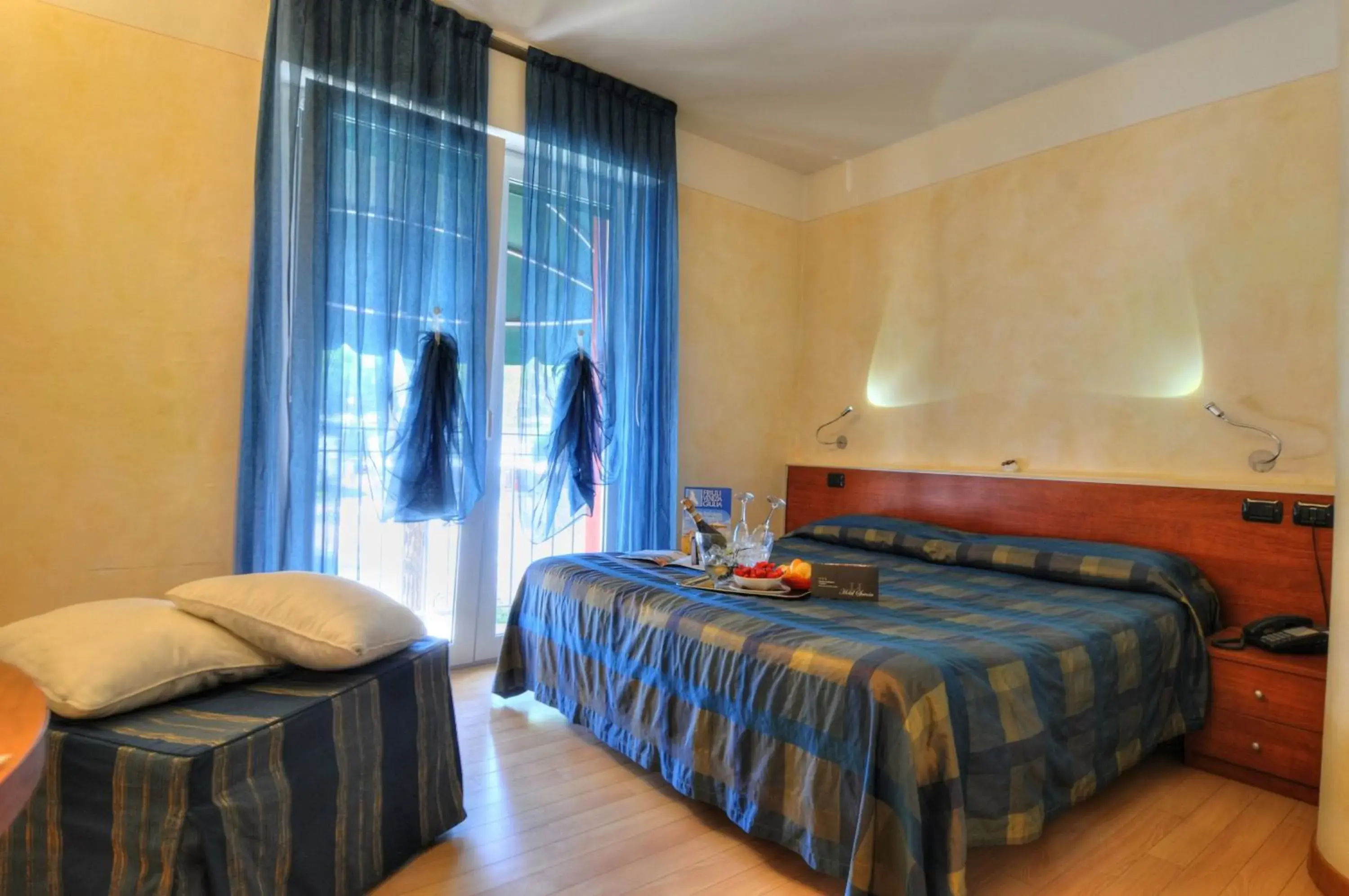 Photo of the whole room, Bed in Hotel Savoia