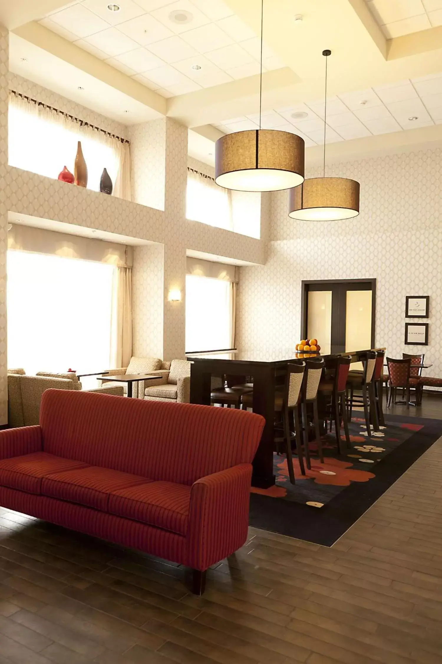 Lobby or reception, Restaurant/Places to Eat in Hampton Inn & Suites by Hilton Lethbridge