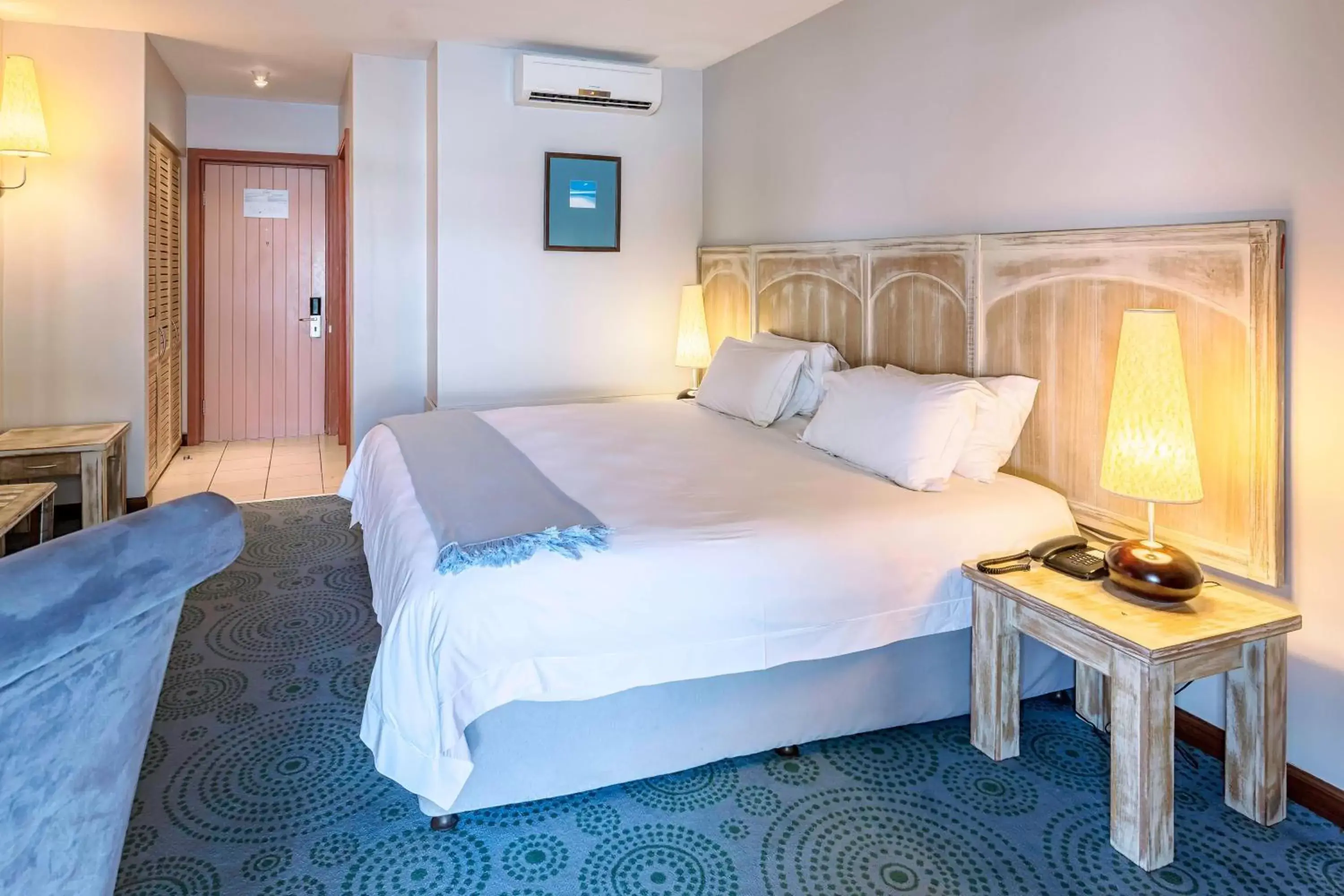 Photo of the whole room, Bed in Protea Hotel by Marriott Walvis Bay Pelican Bay