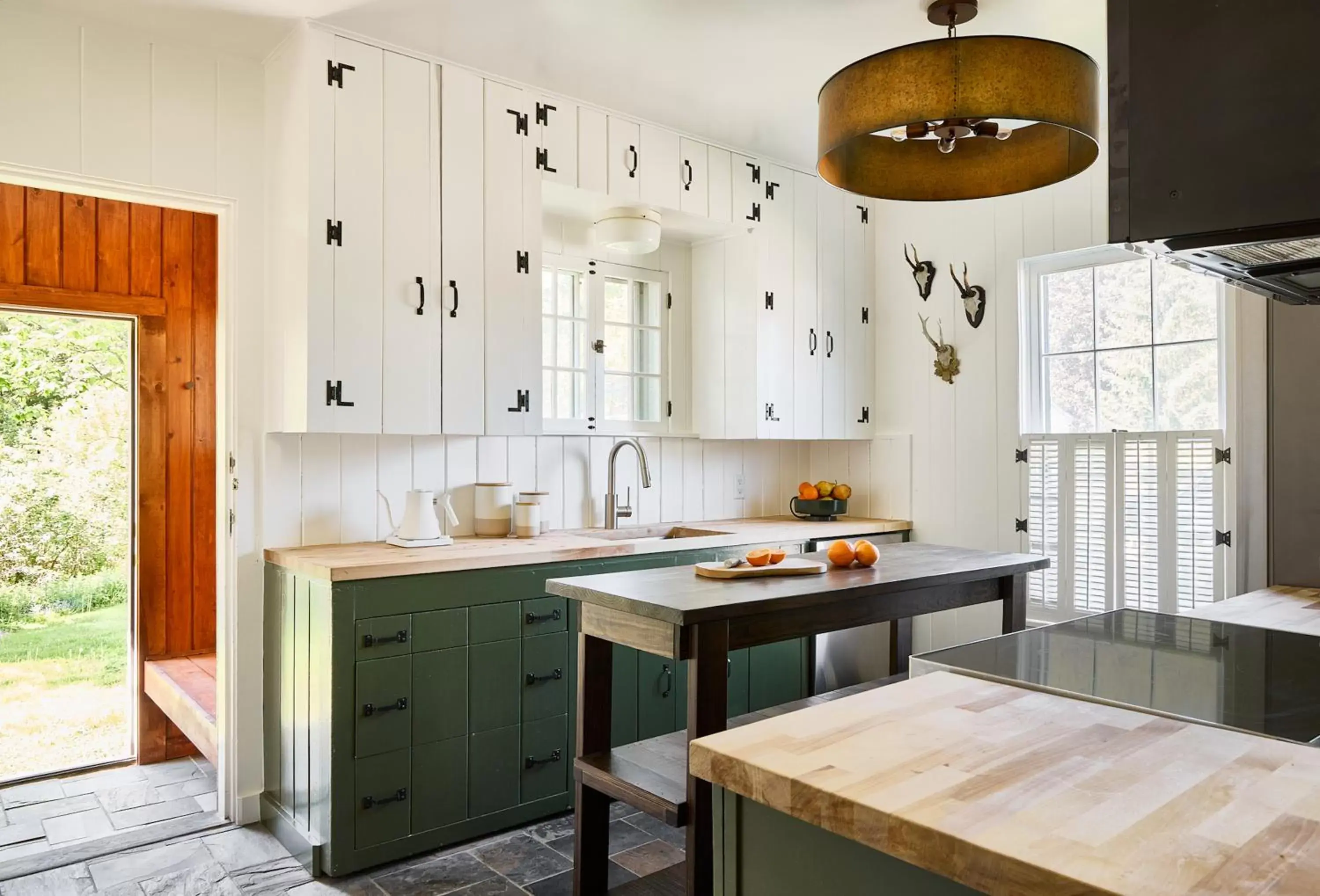 Kitchen or kitchenette, Kitchen/Kitchenette in Bluebird Cady Hill Lodge