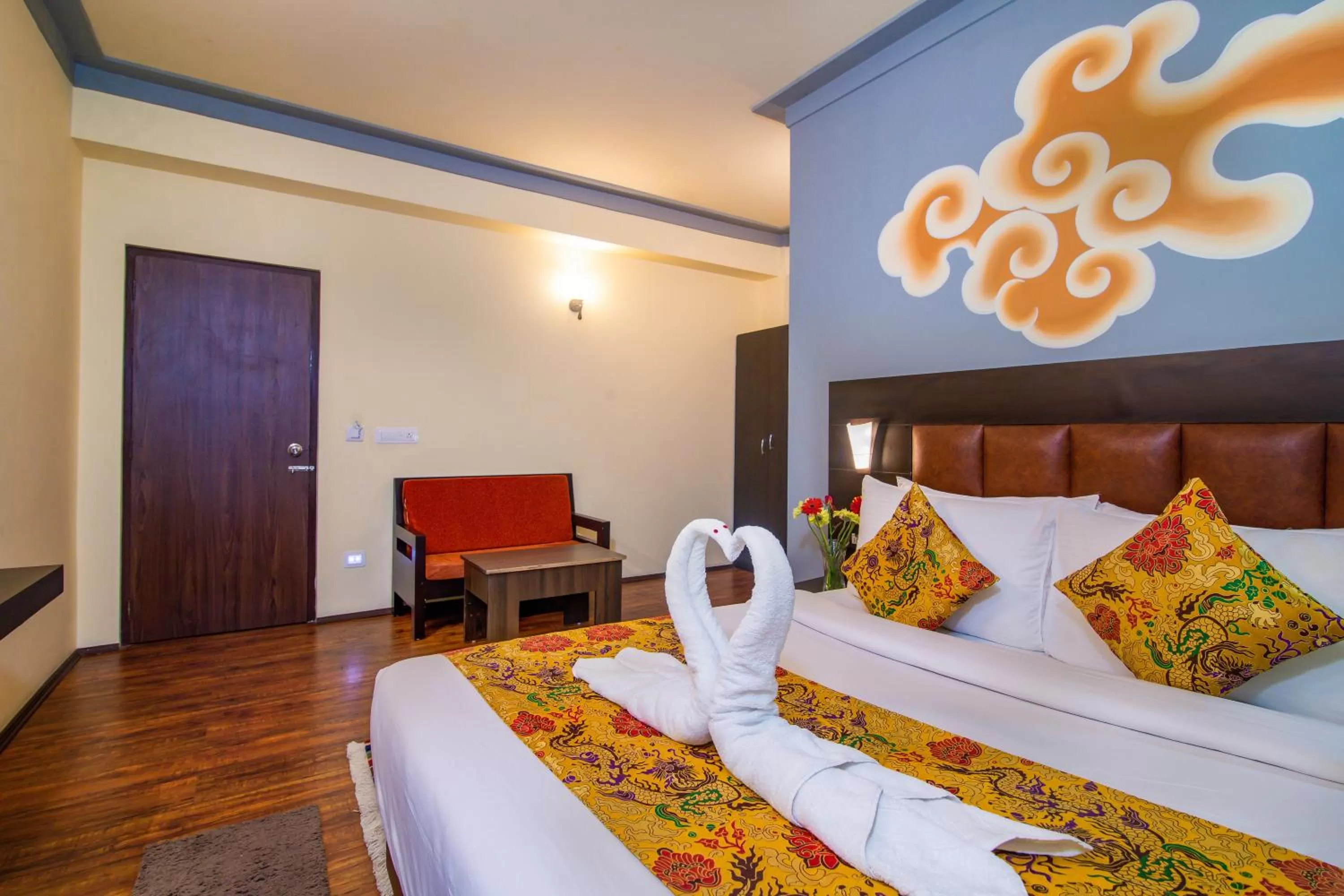 Bedroom, Bed in Muscatel Grand Silkroute - 300 Mts from MG Marg