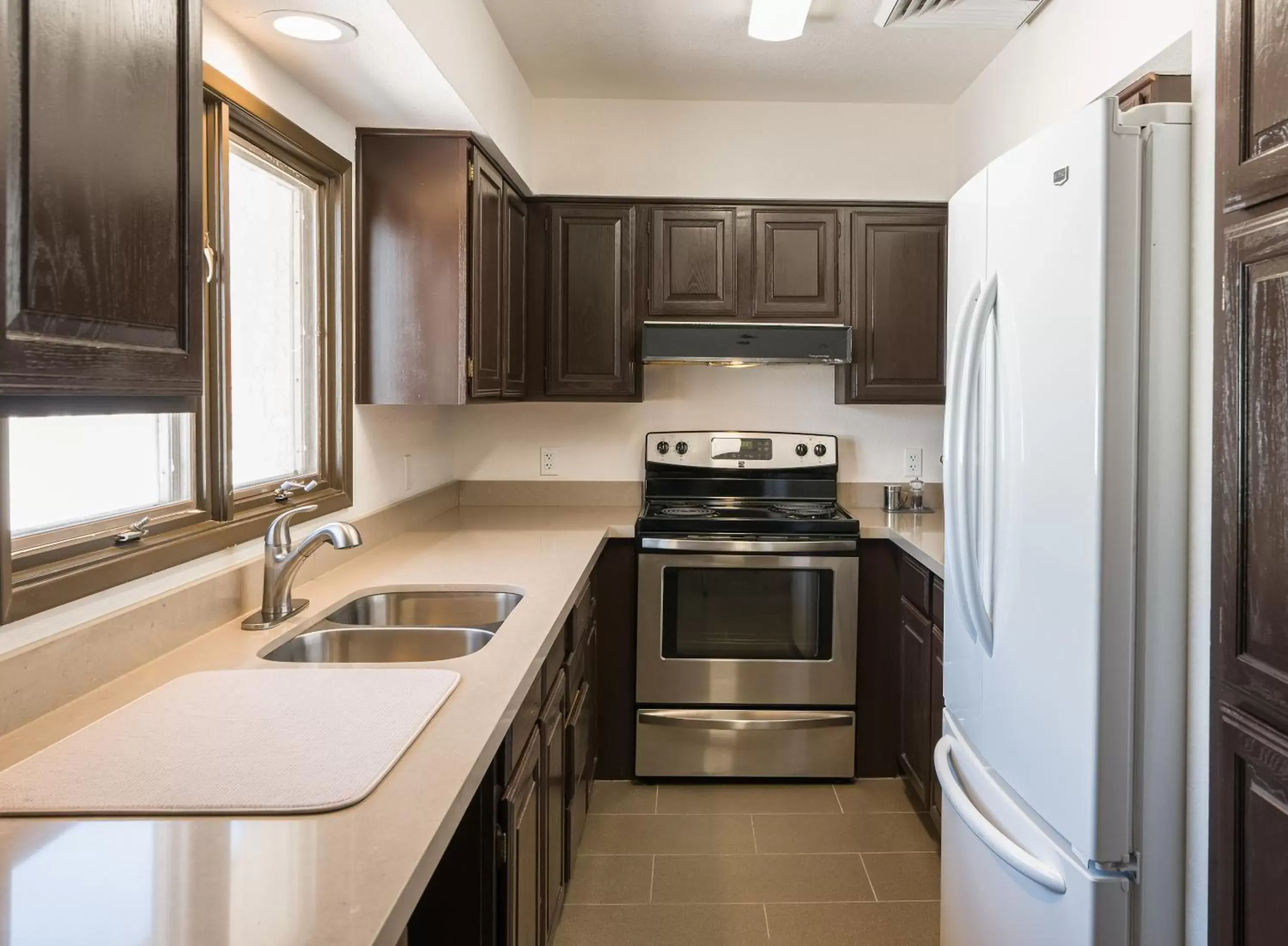 Kitchen or kitchenette, Kitchen/Kitchenette in Lux Verde Hotel