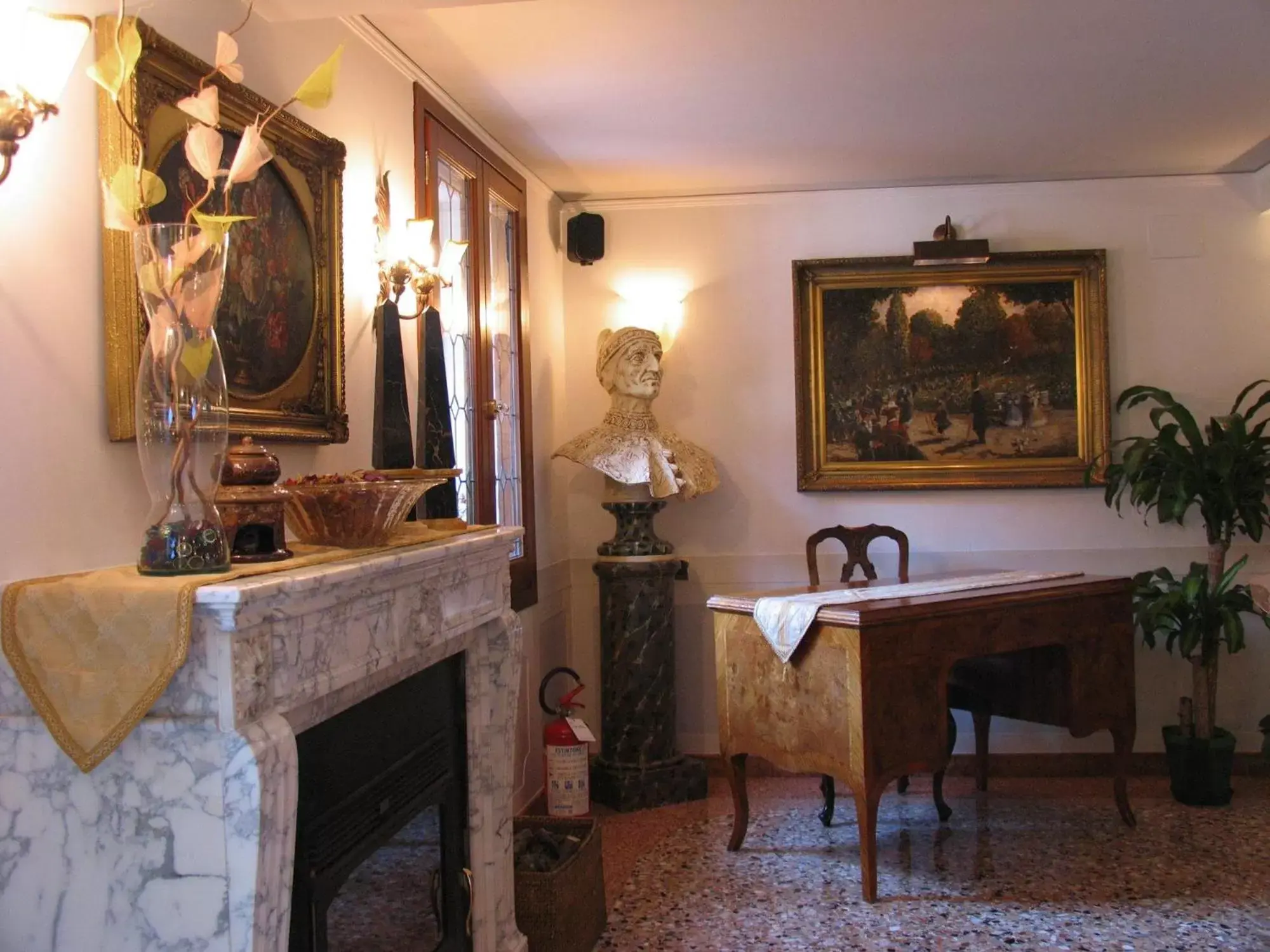 Lounge or bar in UNAHOTELS Ala Venezia-Adults 16