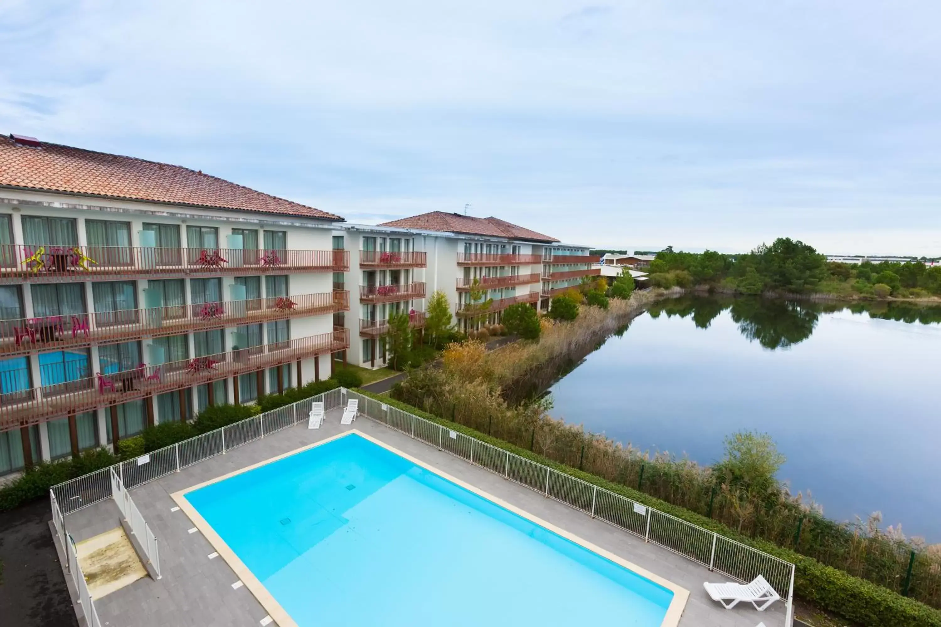 Swimming pool, Pool View in All Suites La Teste – Bassin d’Arcachon
