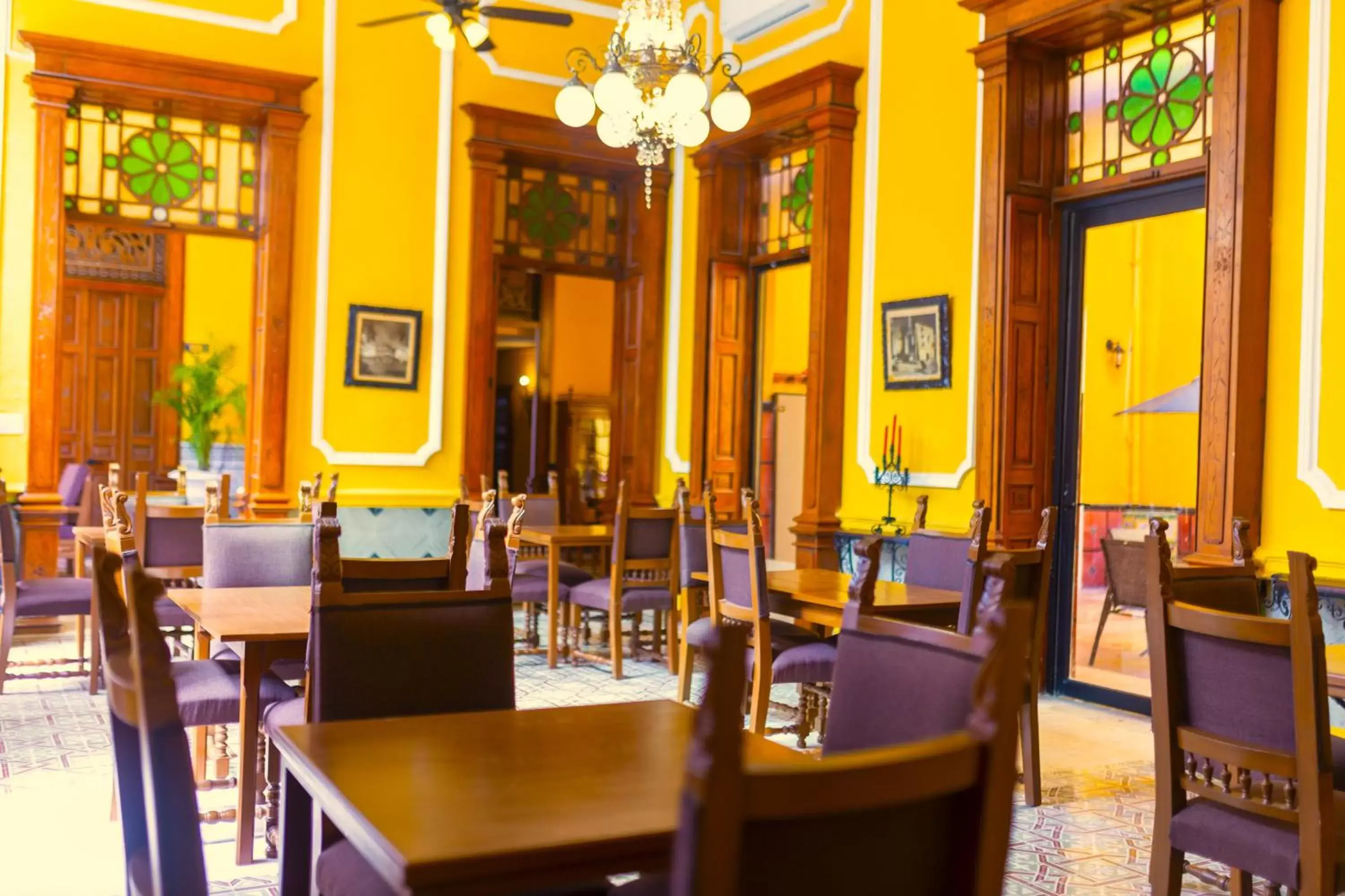 Restaurant/Places to Eat in Hotel Real Toledo by Kavia