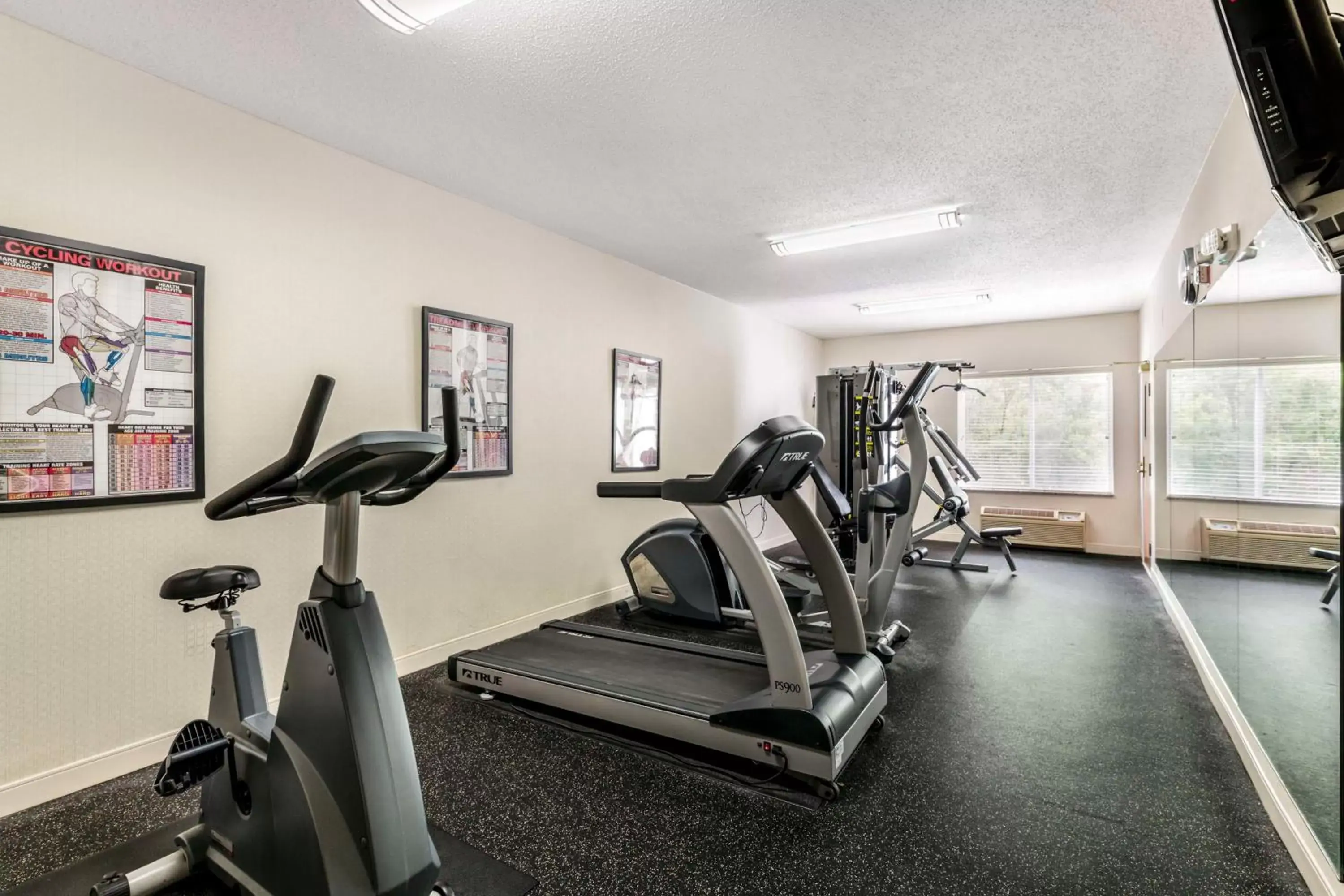 Fitness centre/facilities, Fitness Center/Facilities in Best Western Plus New England Inn & Suites