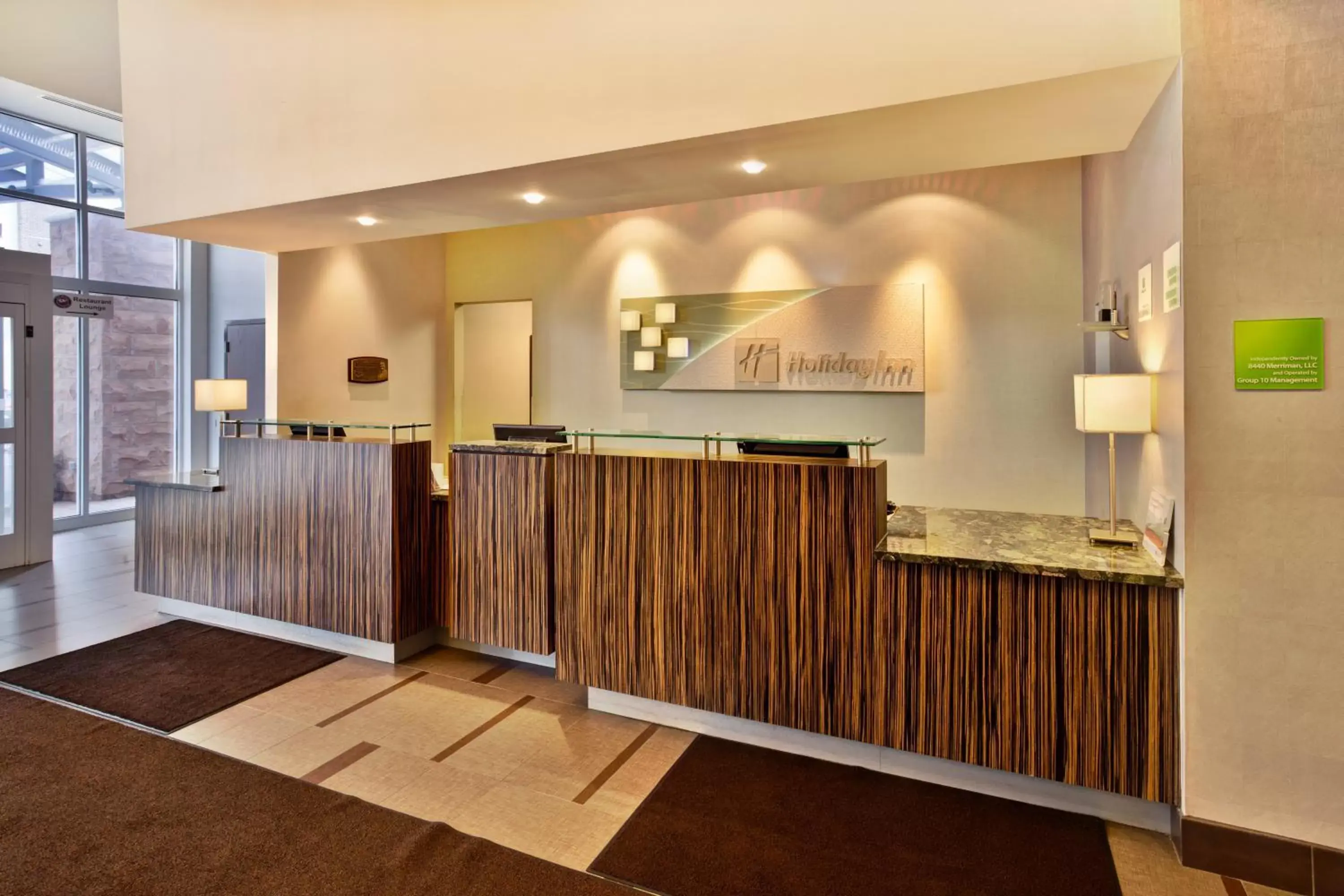 Lobby or reception, Lobby/Reception in Holiday Inn Hotel Detroit Metro Airport, an IHG Hotel