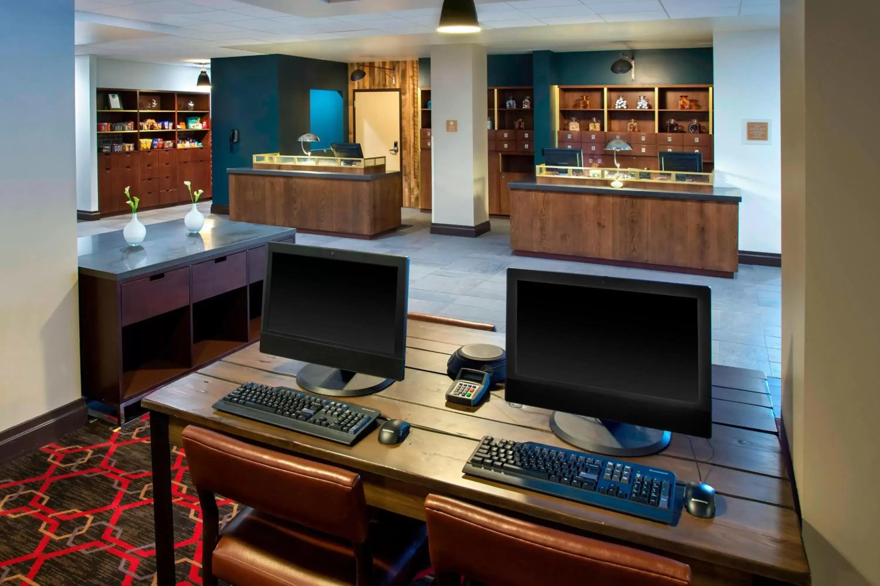 Business facilities in Four Points by Sheraton Charleston