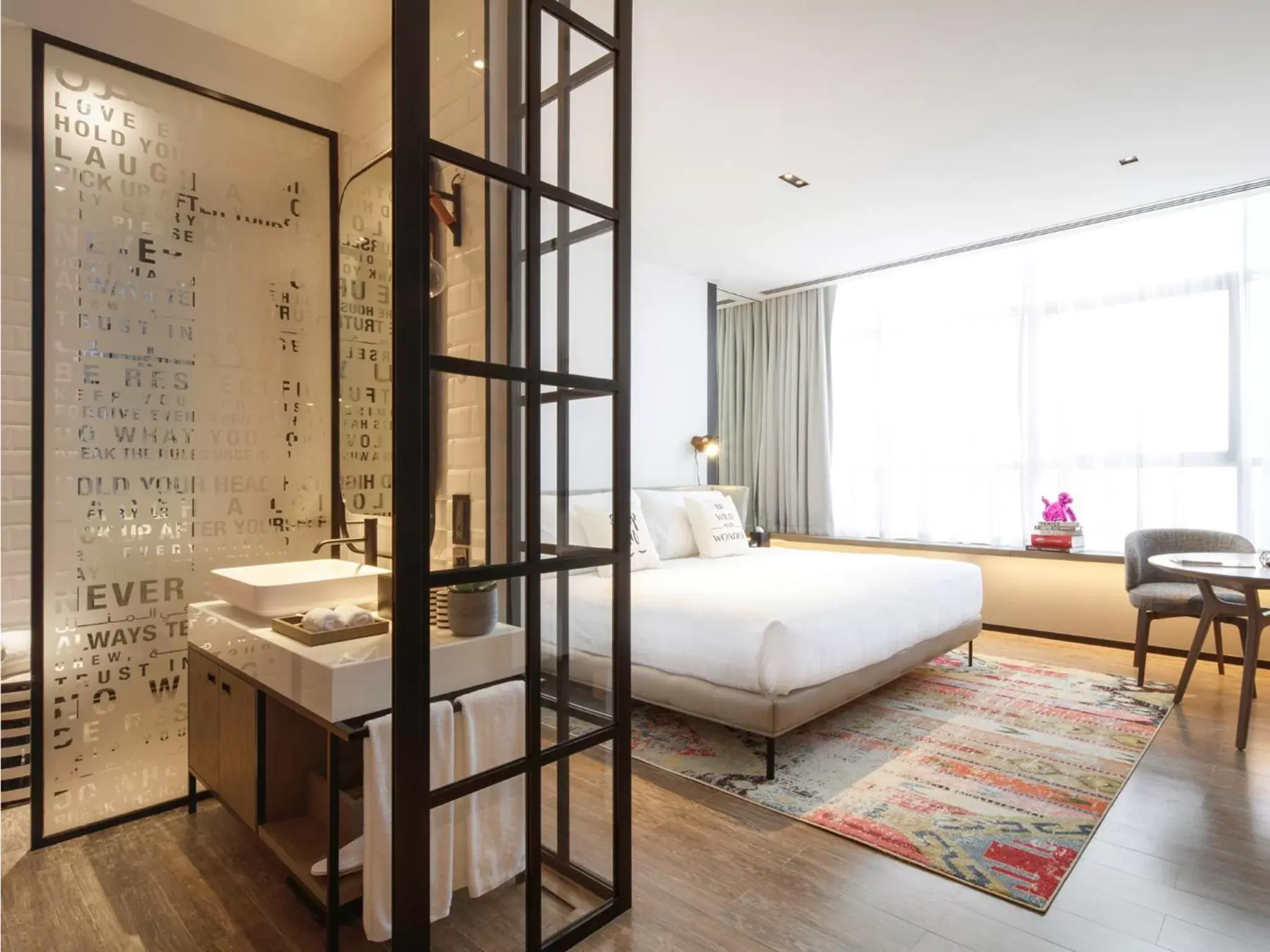 Shower, Bed in Zabeel House by Jumeirah, The Greens